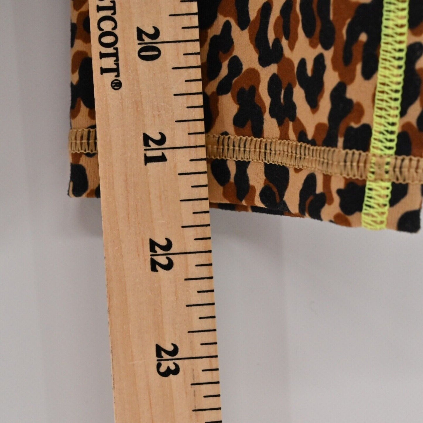 FABLETICS Legging Womens Sz XS Leopard Print Define PowerHold High Rise Athletic