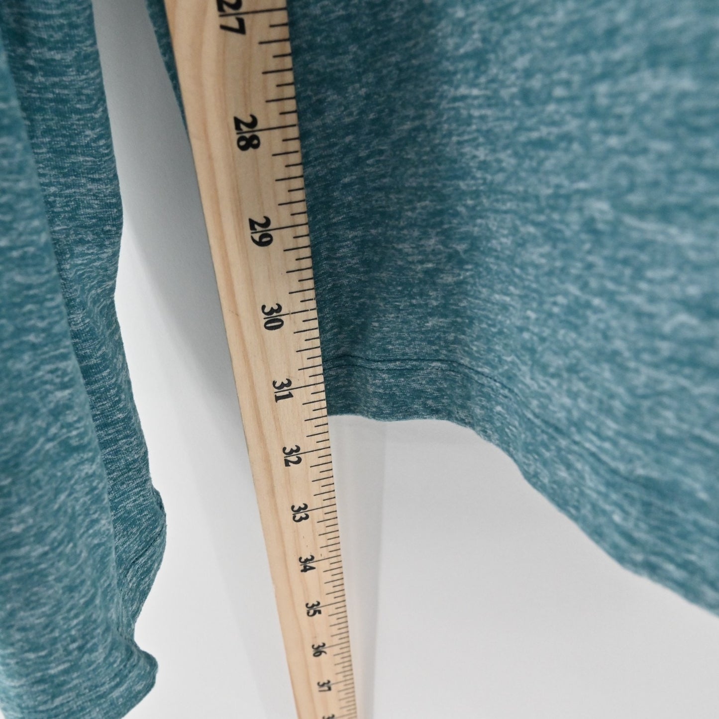 Lululemon Mens Surge Warm Long Sleeve Top Size XL Heathered Blue Zip Pocket Logo
