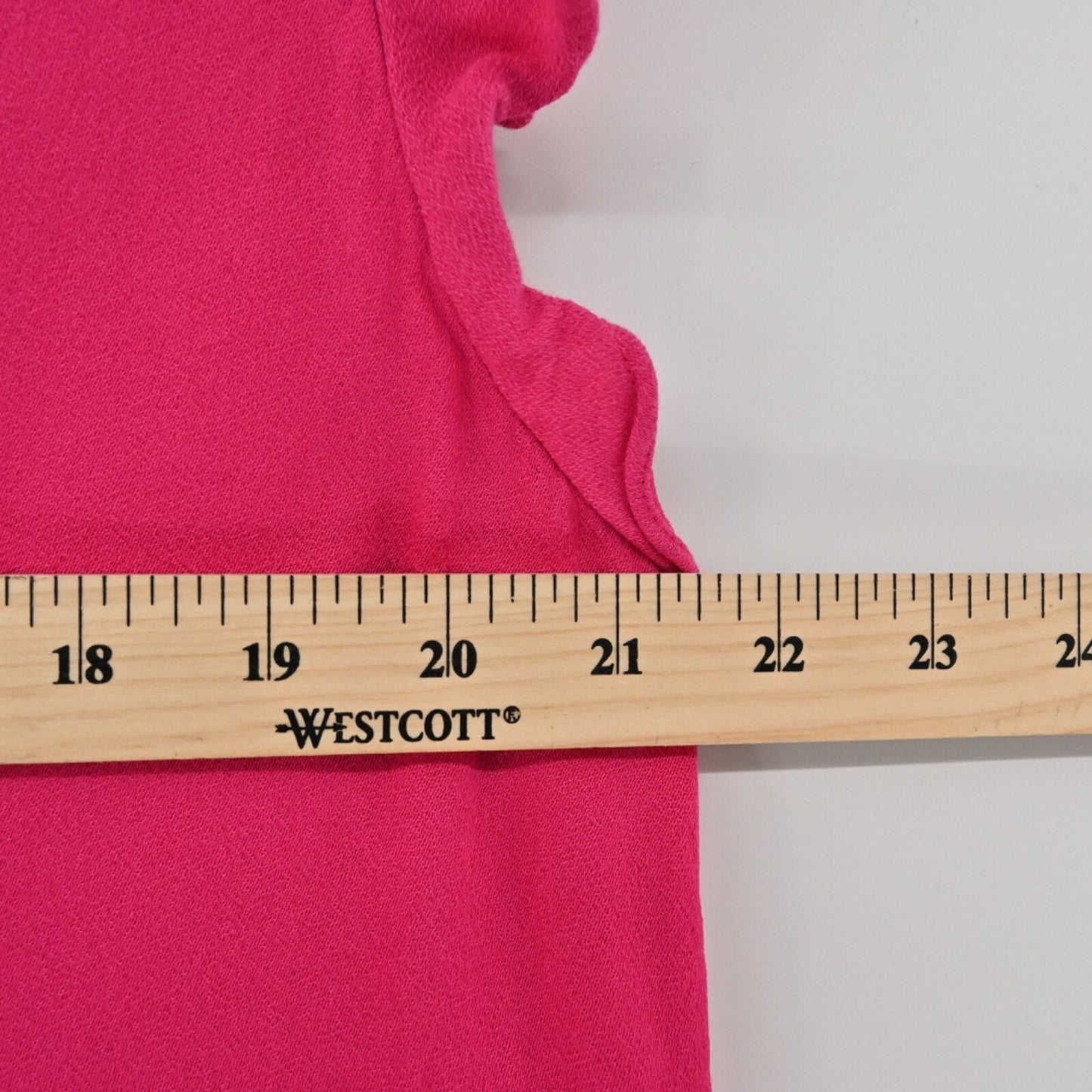KATE SPADE Top Womens Sz L Pink V Neck Ruffle Flutter Cap Sleeve Preppy New York