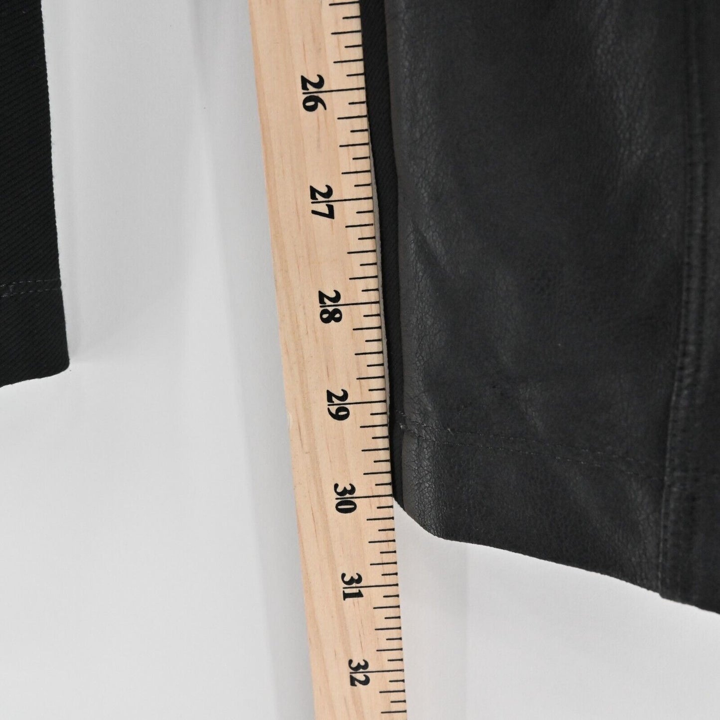 BCBGMAXAZRIA Pants Womens Size XS Black Faux Leather Pull On Skinny Leg Cargo