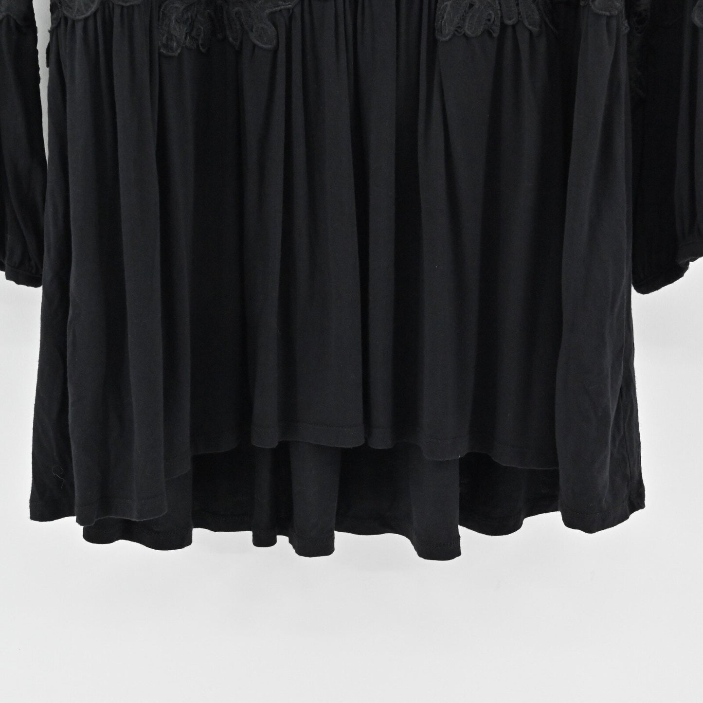 ANTHROPOLOGIE Top Womens Size M Black Crochet Lace Desi Babydoll Boho DELETTA