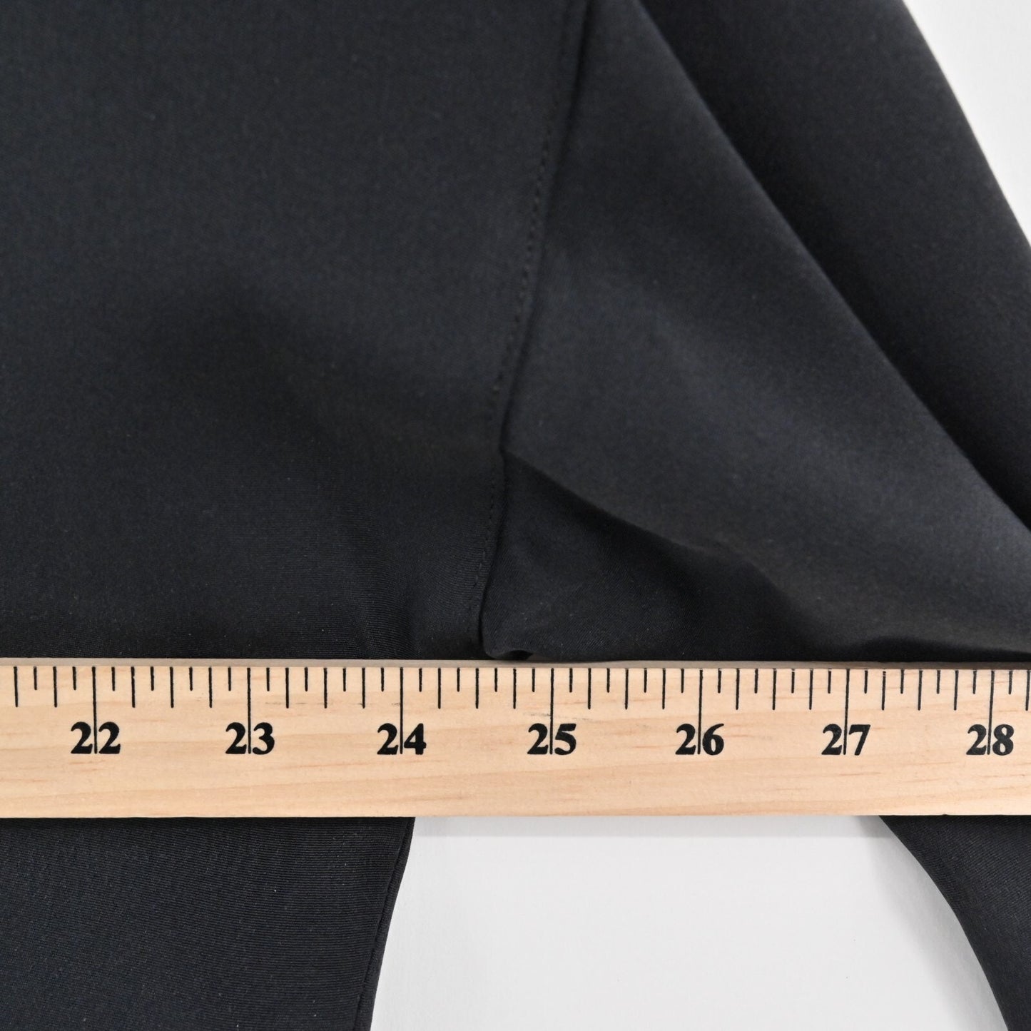 JENNIFER GEORGE Dress Size M Solid Black Silk Bateau Neck Long Sleeve Shift