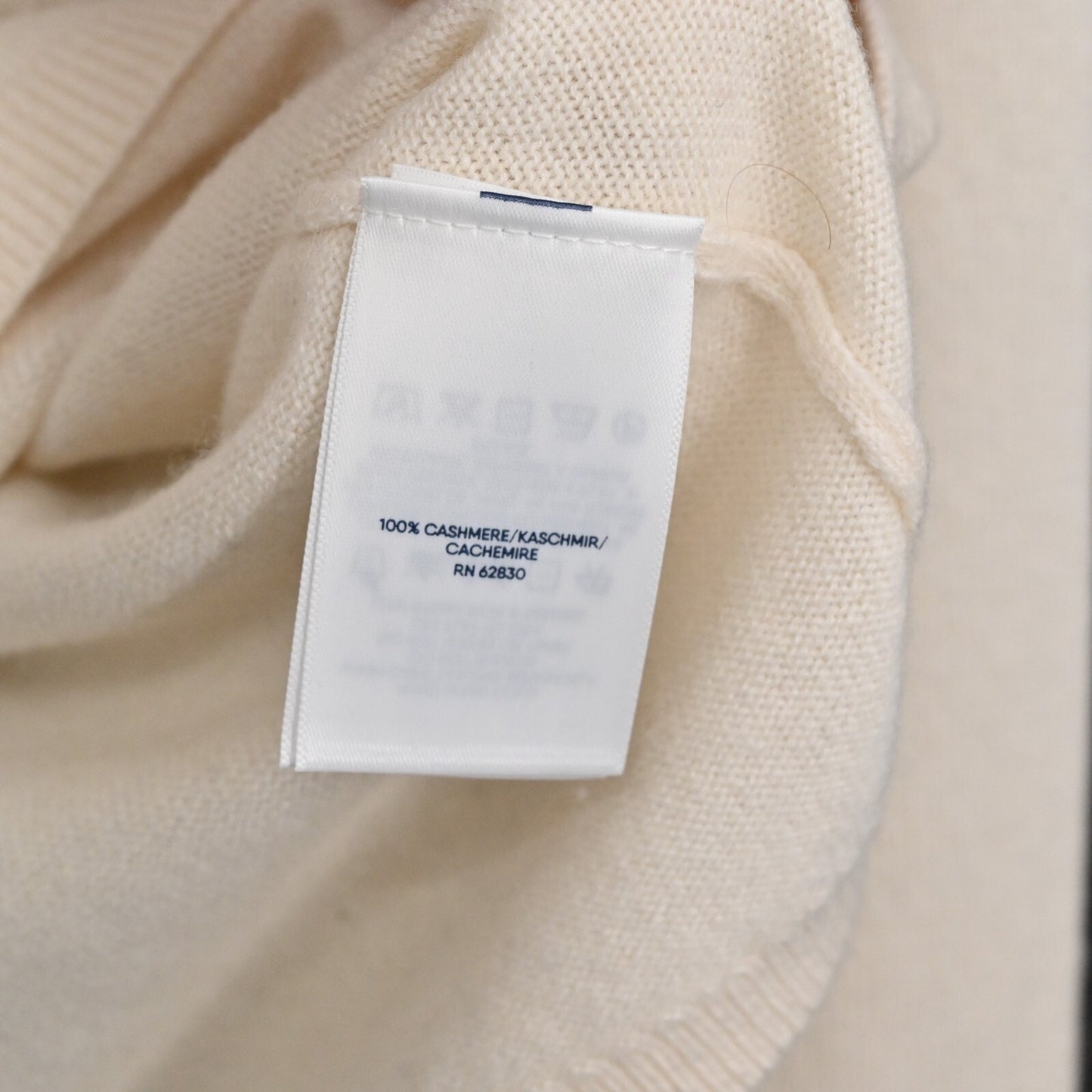 LANDS END Womens Cashmere Sweater Size S Cream Knit Crew Neckline Classic Luxury