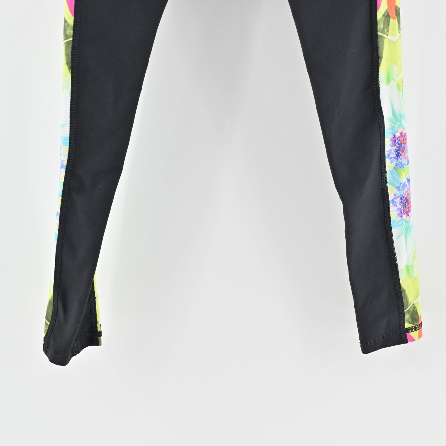 TRINA TURK Womens Recreation Tropicana Leggings Size S Black Athletic Neon Pants