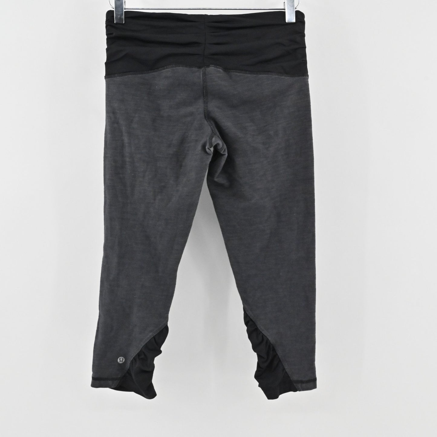 Lululemon Womens Embrace Crop Leggings Size 8 Heathered Deep Coal Athletic Logo