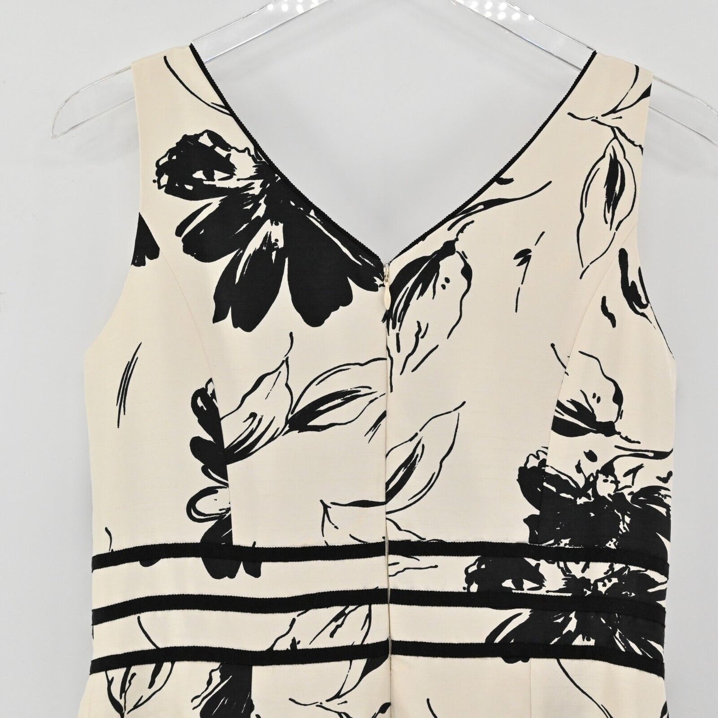 JESSICA HOWARD Dress Womens Size 8 VNeck Sleeveless Black Ivory Floral Fit Flare