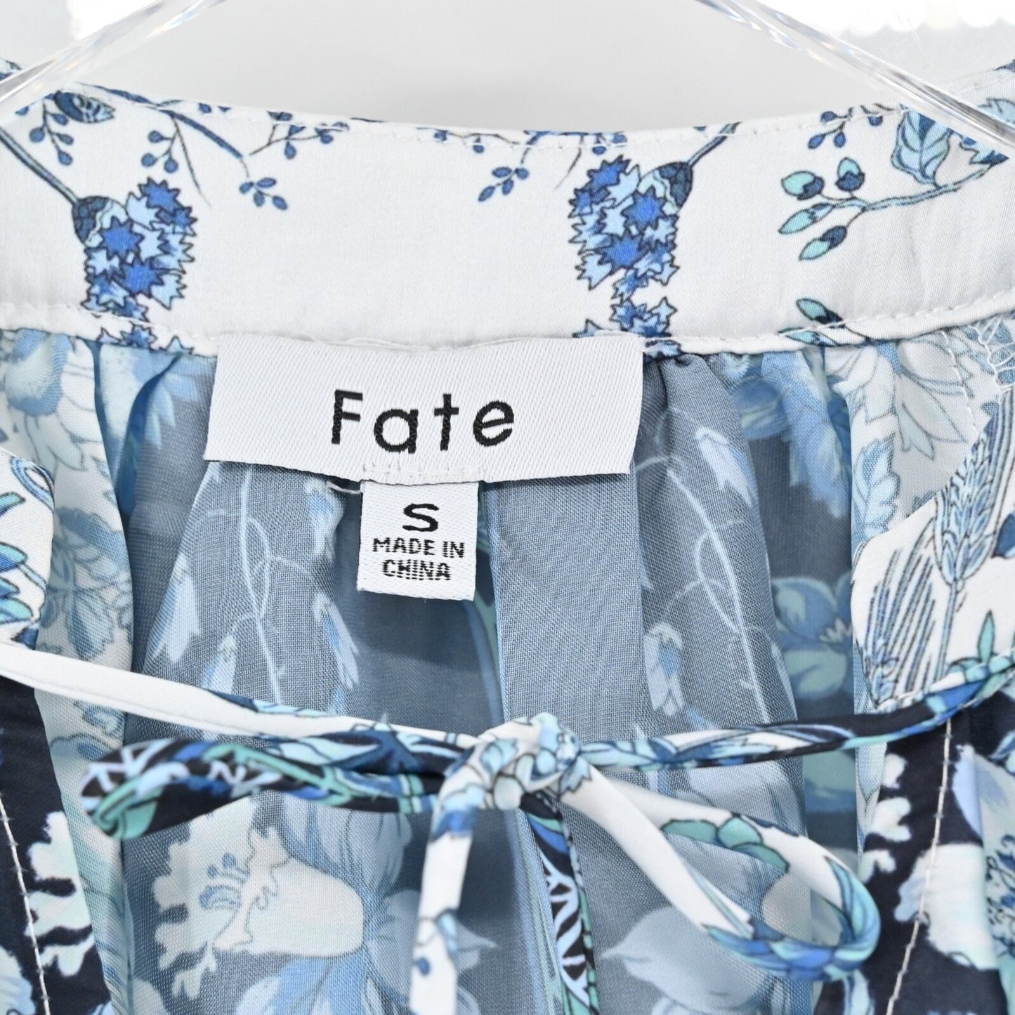 FATE Womens Billow Sleeve Blouse Top Sz S Blue Floral Tie Neck Button Boho Retro