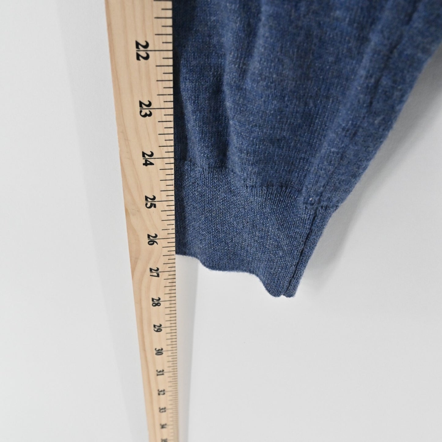 BROOKS BROTHERS Mens Merino Wool Sweater Sz L Blue Pullover V Neck Knit Academia