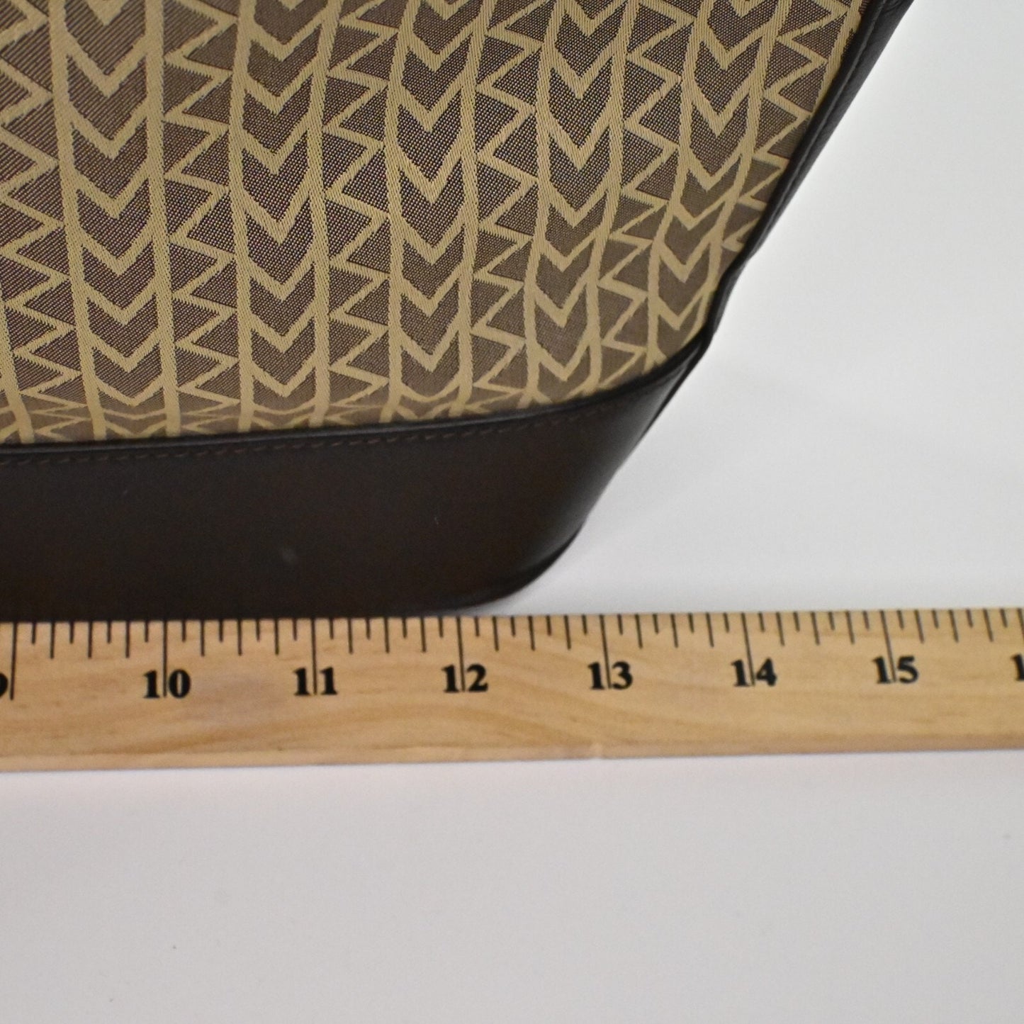MICHAEL KORS Monogram Bag MK Print Cutout Handle Mixed Media Brown Tan Decoupe