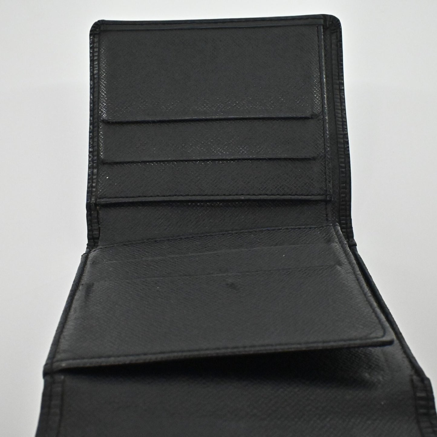 Vtg LOUIS VUITTON Wallet Epi Leather Elsie Black Leather Small Billfold LV Logo