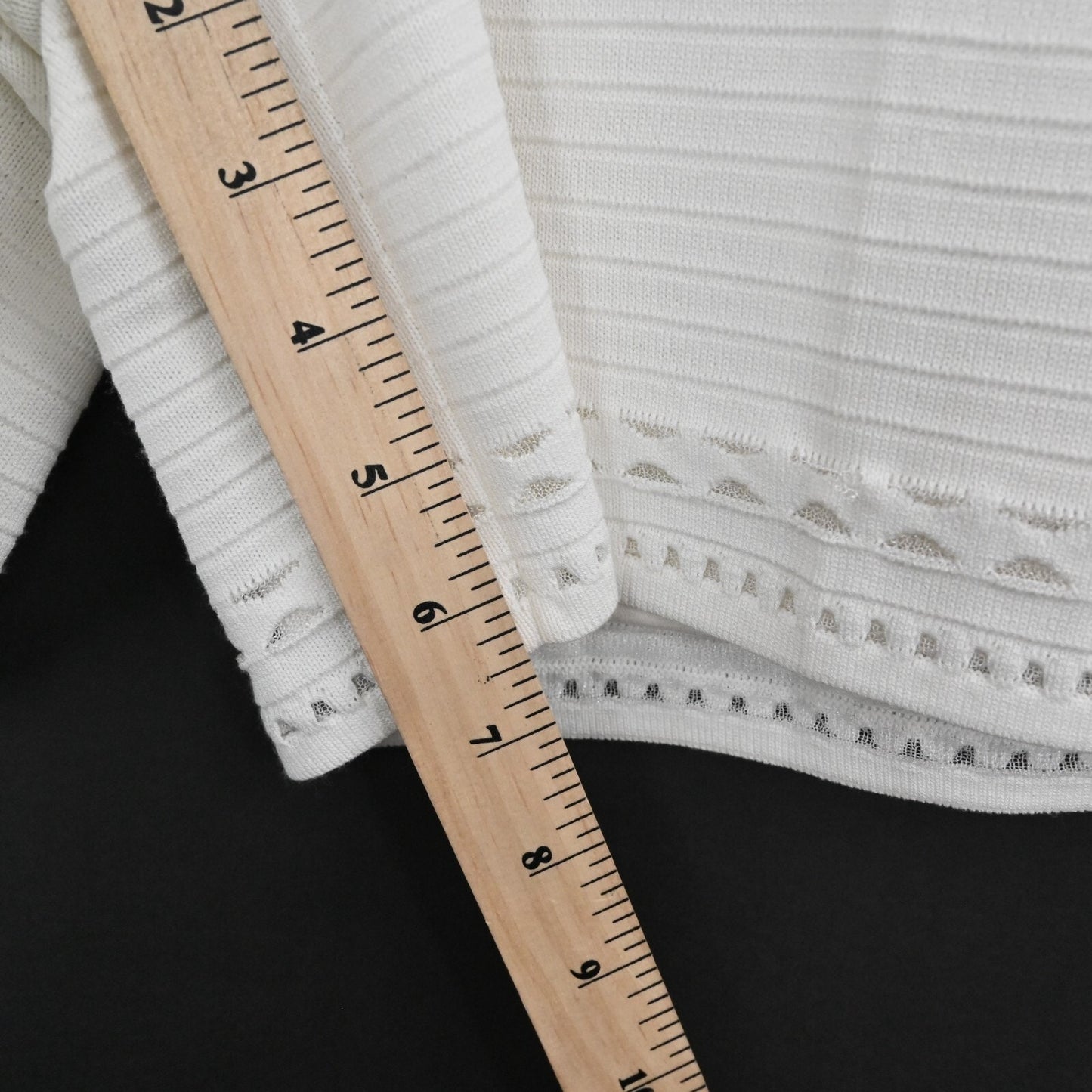 ST JOHN Womens Emma Fit Bianco Shorts Size 10 White Knit High Waisted Lined NEW