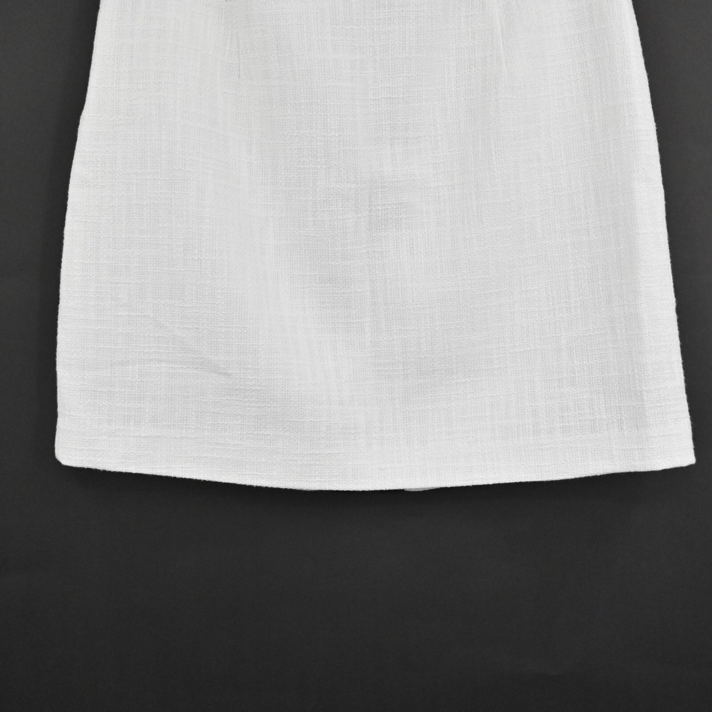 KARL LAGERFELD Tweed Skirt Size 6 Charm Chain Mini Soft White Black Color Block