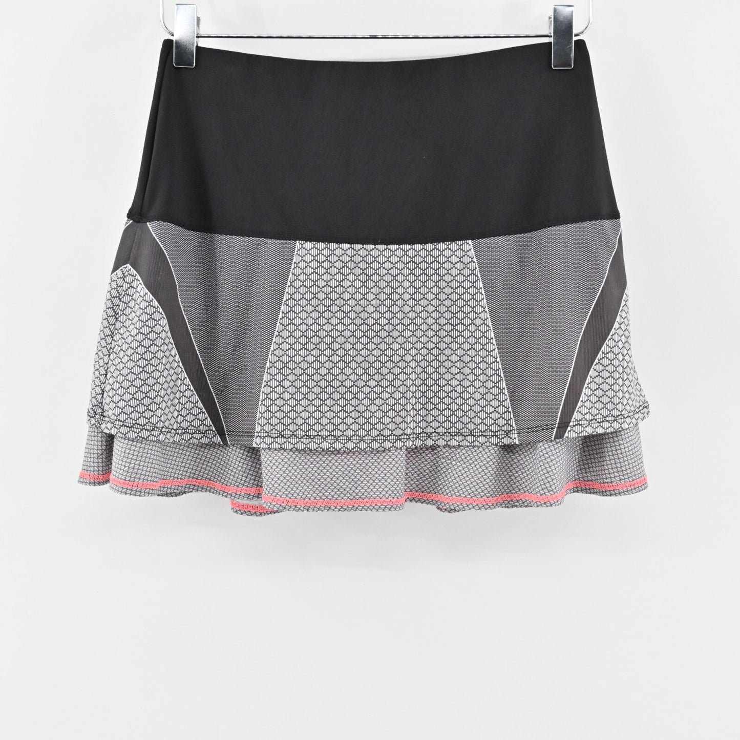LUCKY IN LOVE Skort Sz S Triumph Golf Athletic Tennis Skirt Pickle Ball Tiered