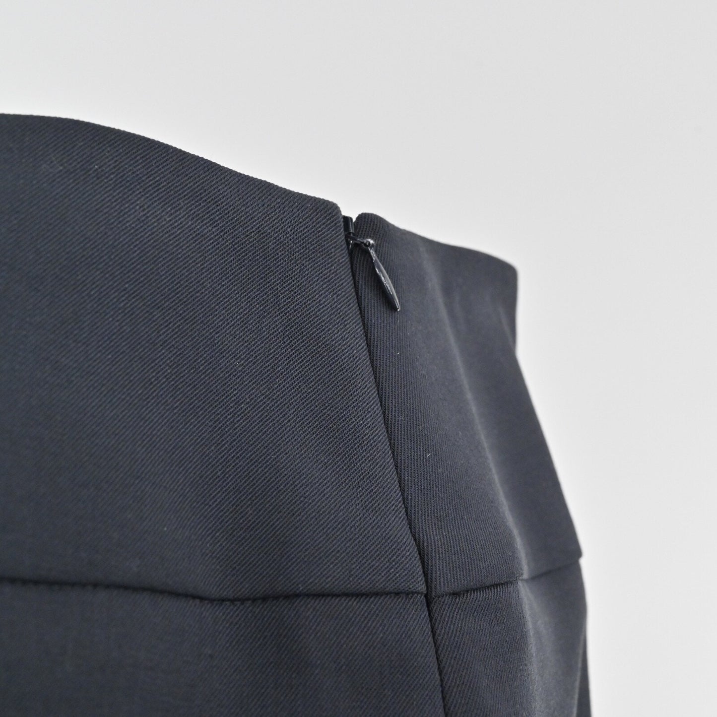 PESERICO SIGN Wool Skirt Size 46 Slate Blue Stretch Short Pencil Career Luxury