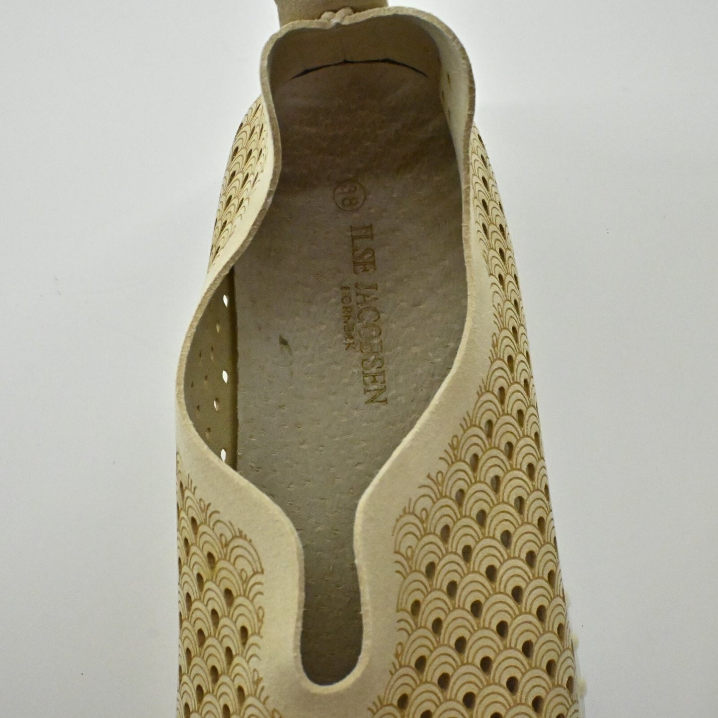 ILSE JACOBSEN Sneaker Womens Size 38 Tulip Platform Beige Low Top Slip On Shoe