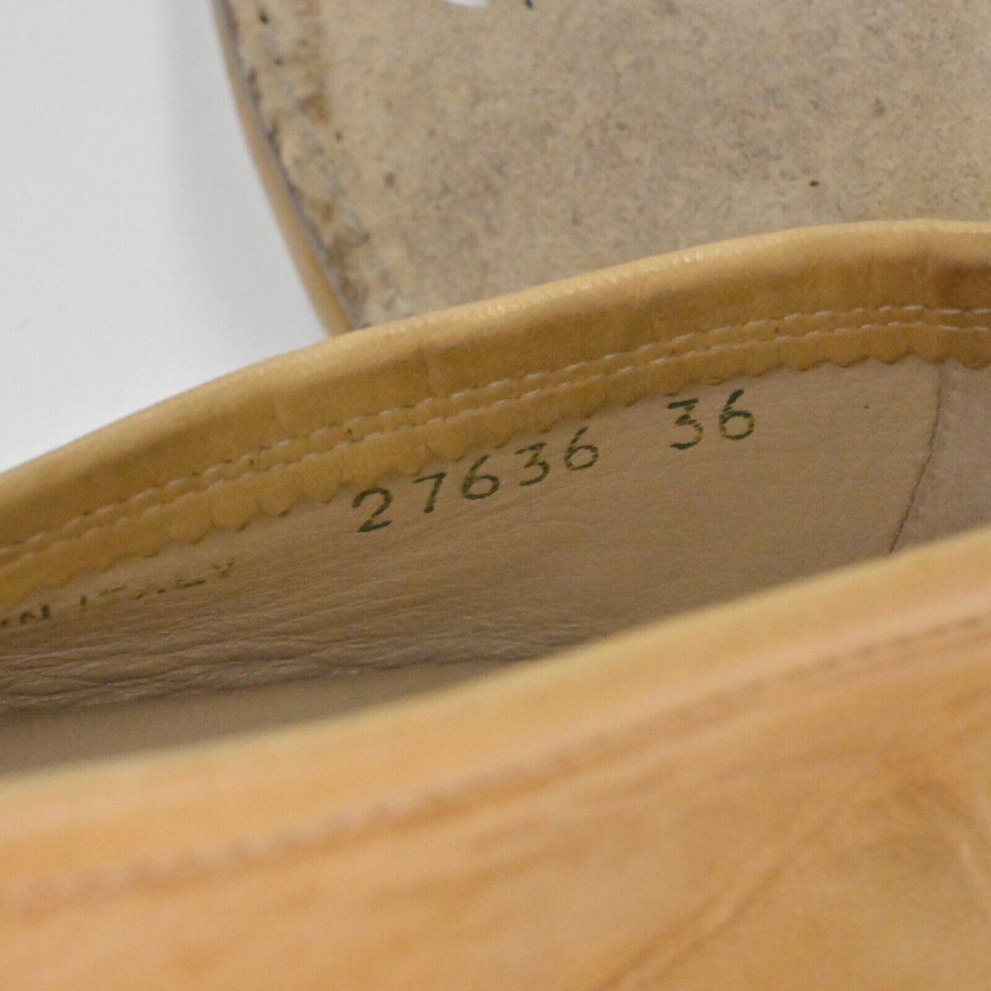 Vtg ESCADA Loafers Womens Size 36 Tan Leather Logo Buckle Square Toe Slip On 90s