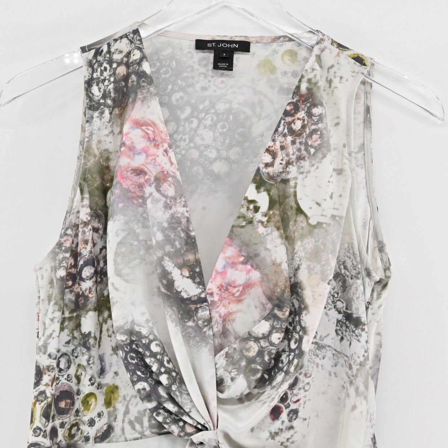 ST JOHN Top Womens Size 8 Gray Mix Print Silk Blend V Neck Faux Wrap Tank Career