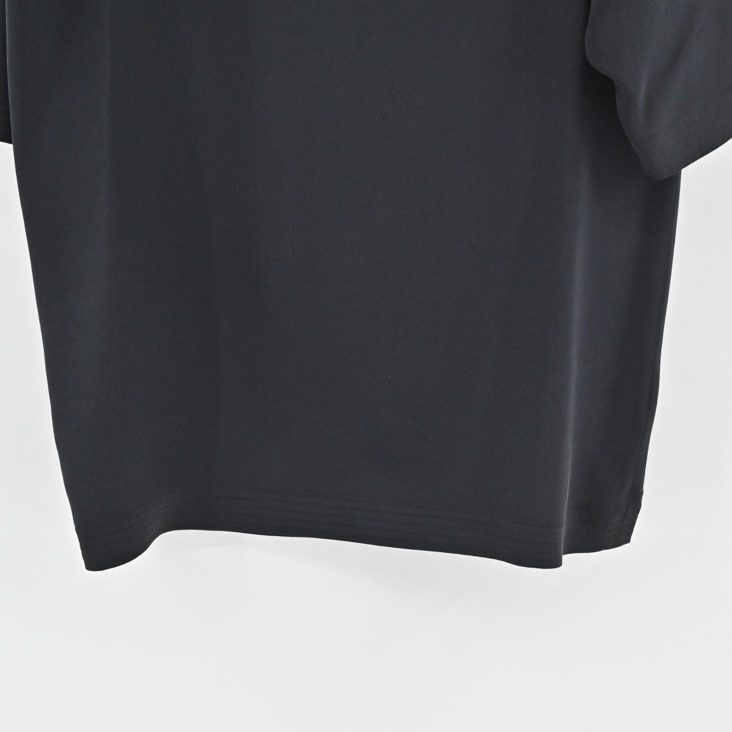 JENNIFER GEORGE Dress Size M Solid Black Silk Bateau Neck Long Sleeve Shift