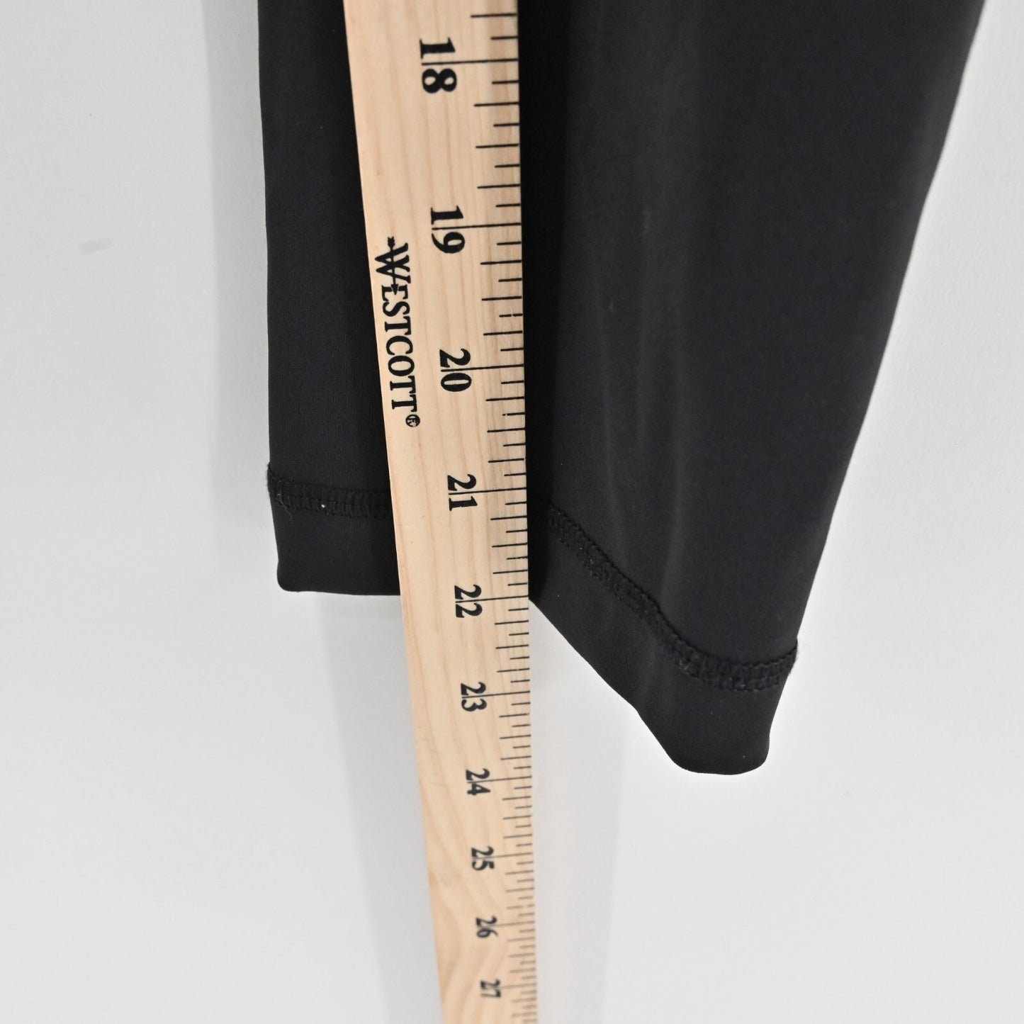 LULULEMON Womens Wunder Under Leggings Size 4 Black Crop Hi Rise Luxtreme Pants