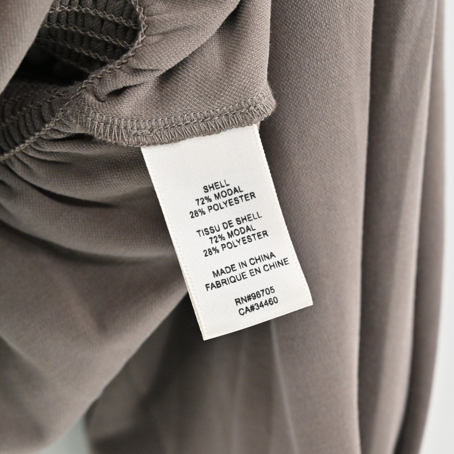 REBECCA TAYLOR Top Womens Size M Sandwash VNeck Taupe Smocked Ruffle Trim Blouse
