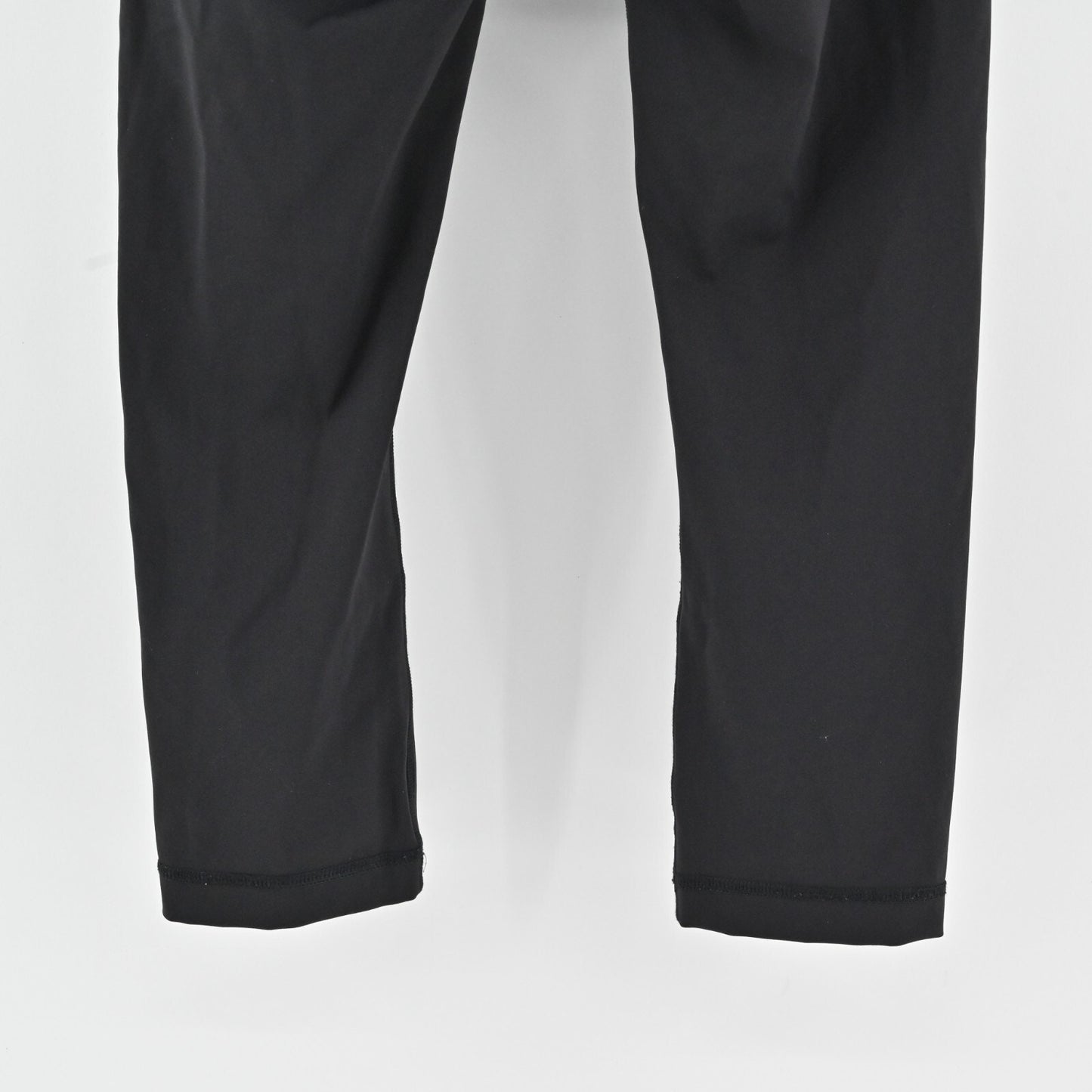 LULULEMON Womens Wunder Under Leggings Size 4 Black Crop Hi Rise Luxtreme Pants
