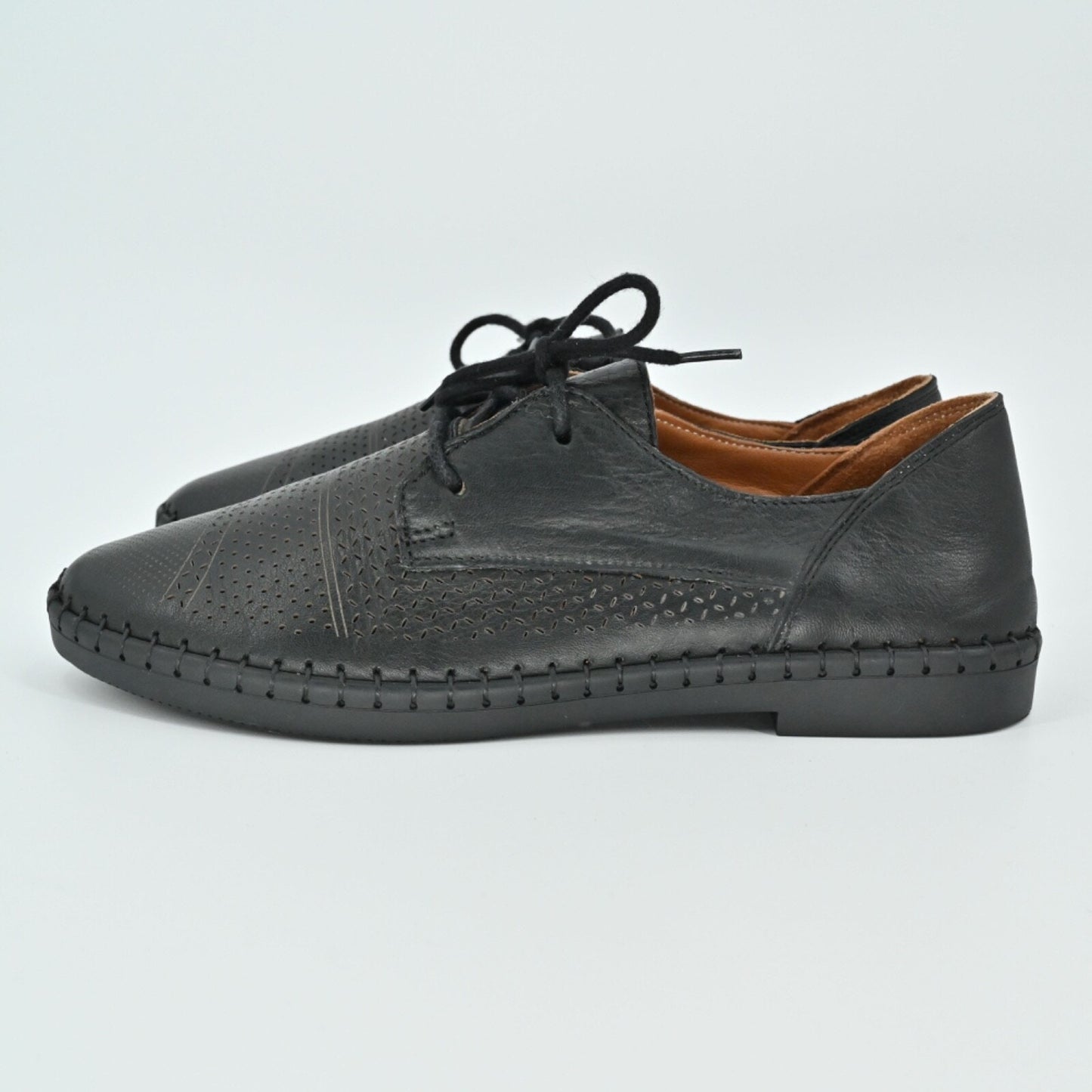 MARAK Loafers Womens Size 38 Black Mari Perforated Leather Lace Up Whipstitched