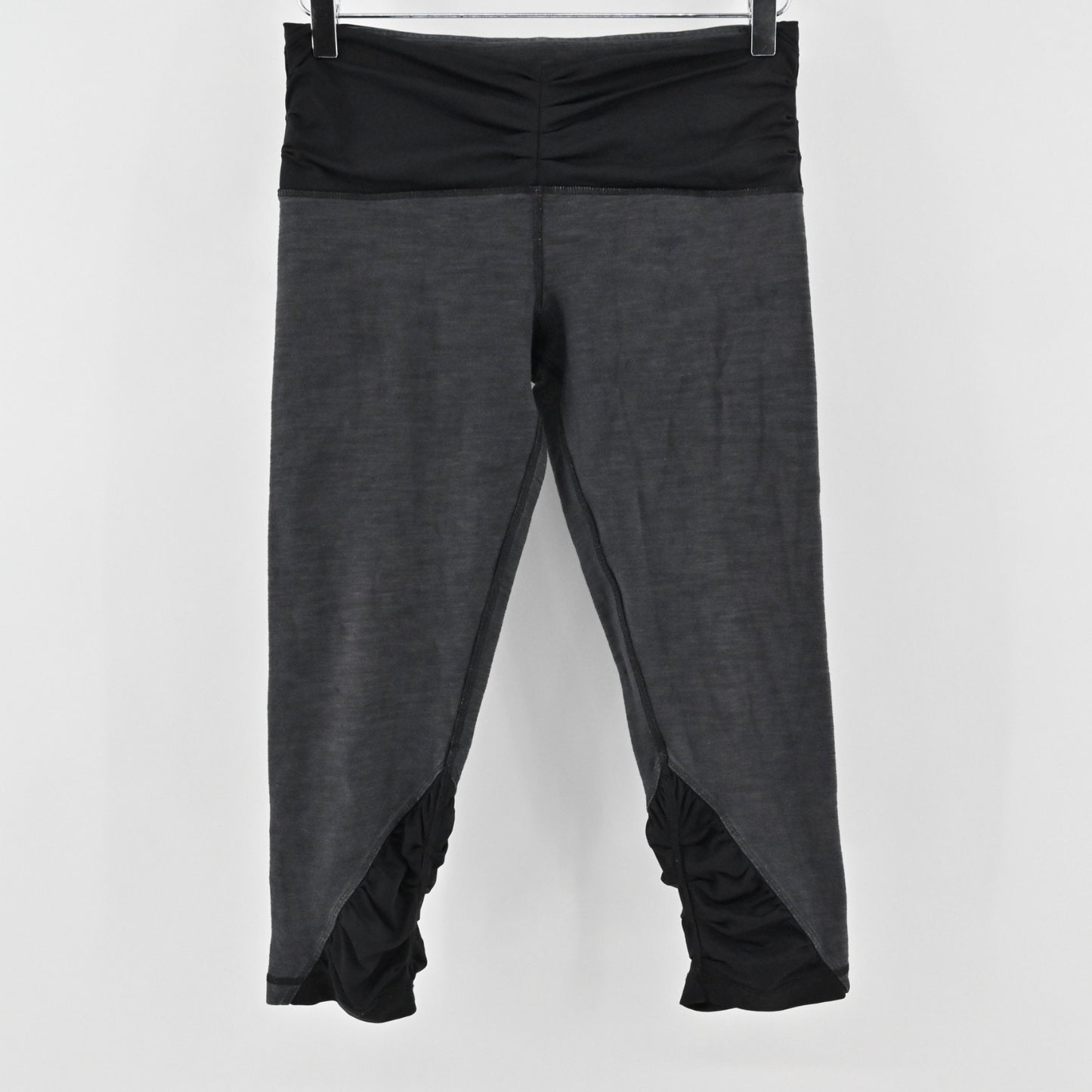 Lululemon Womens Embrace Crop Leggings Size 8 Heathered Deep Coal Athletic Logo