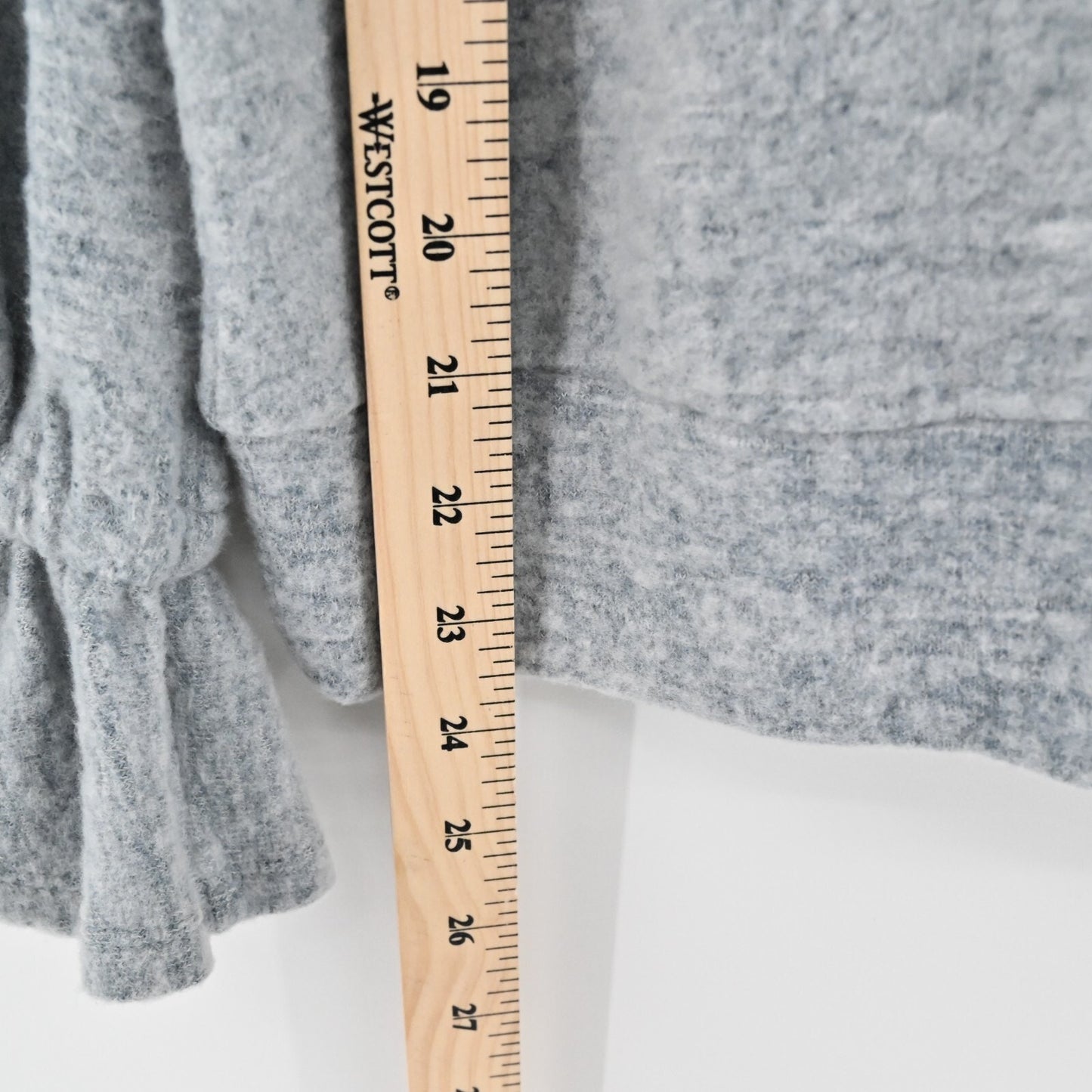 NWOT Anthropologie Sweater Eri Ali Sasha Hacci Top Gray SOFT Ruffle Cozy Size S