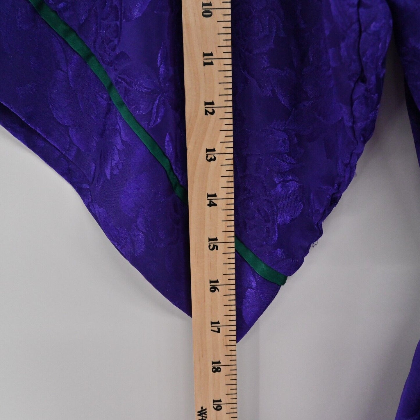 Vtg VICTORIAS SECRET Robe Womens Size OS Long Purple Satin Floral Tie Gold Label