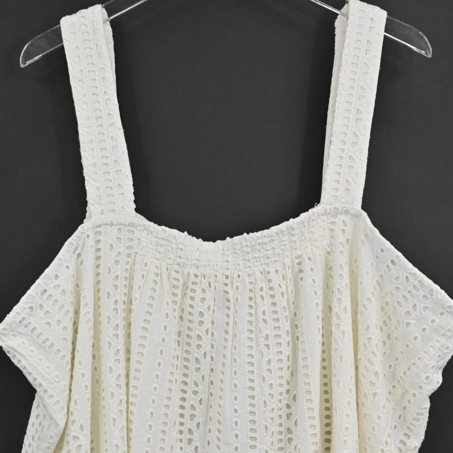 SUNDANCE Womens Eyelet Top Size XXL Sleeveless Sugar Sand Ivory Pom Pom Blouse