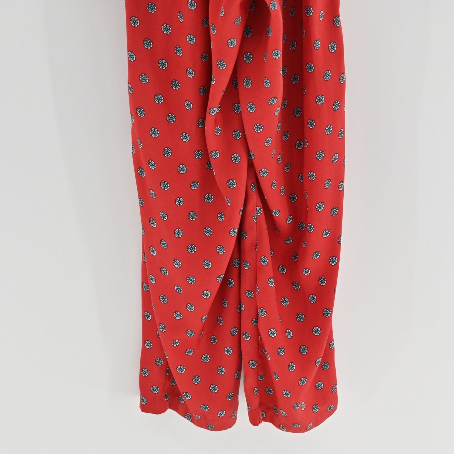 URBAN OUTFITTERS Womens Red Floral Jumpsuit Size XS Romper Belt Boho Chic Retro