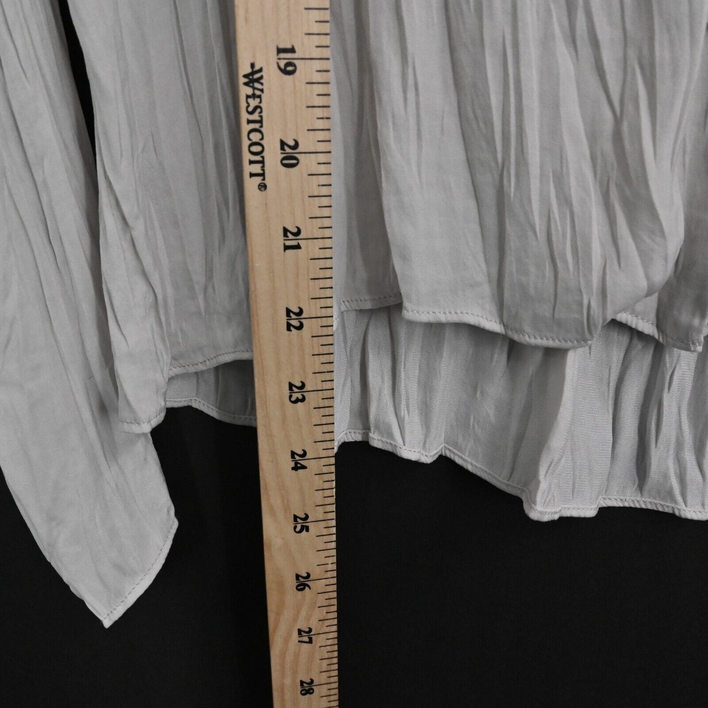 JOIE Top Womens Size XS Light Gray VNeck Button Front Long Sleeve Blouse NEW