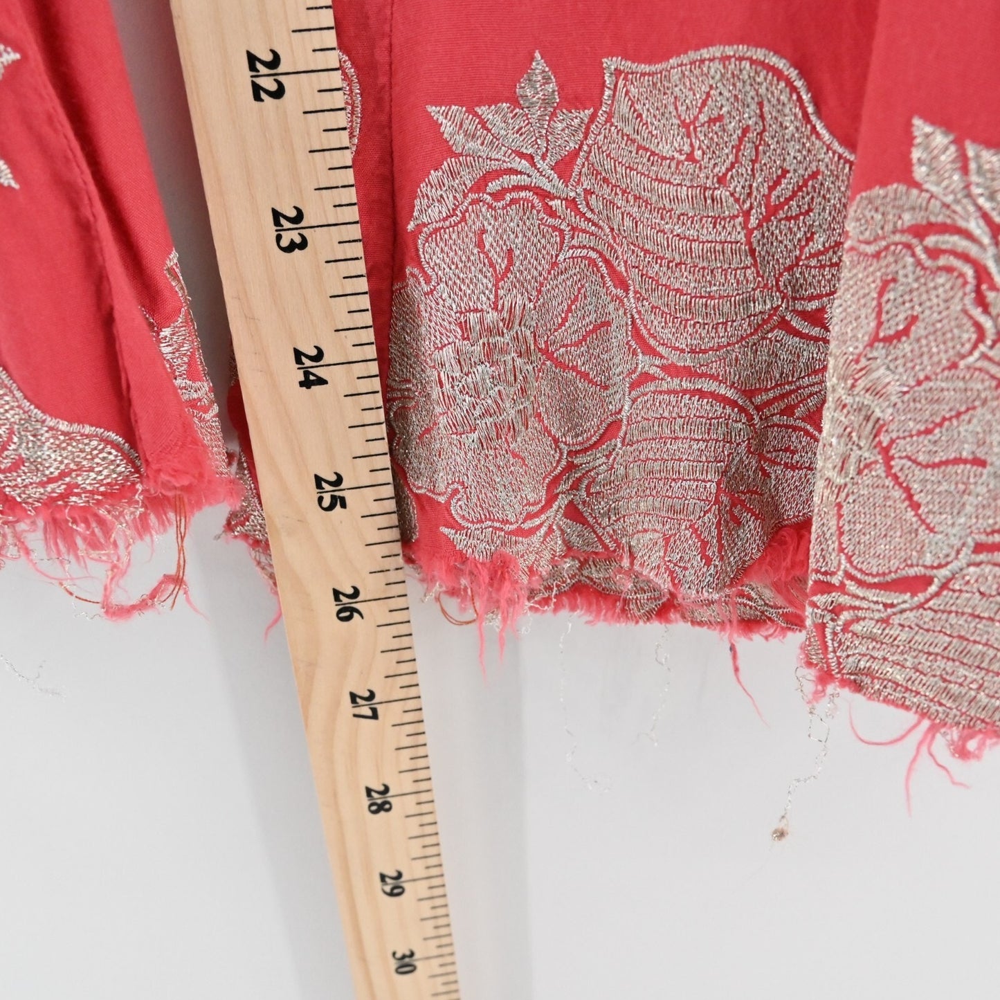 ANTHROPOLOGIE Embroidered Flare Jeans Womens Size 26 Pilcro High Rise Denim Boho