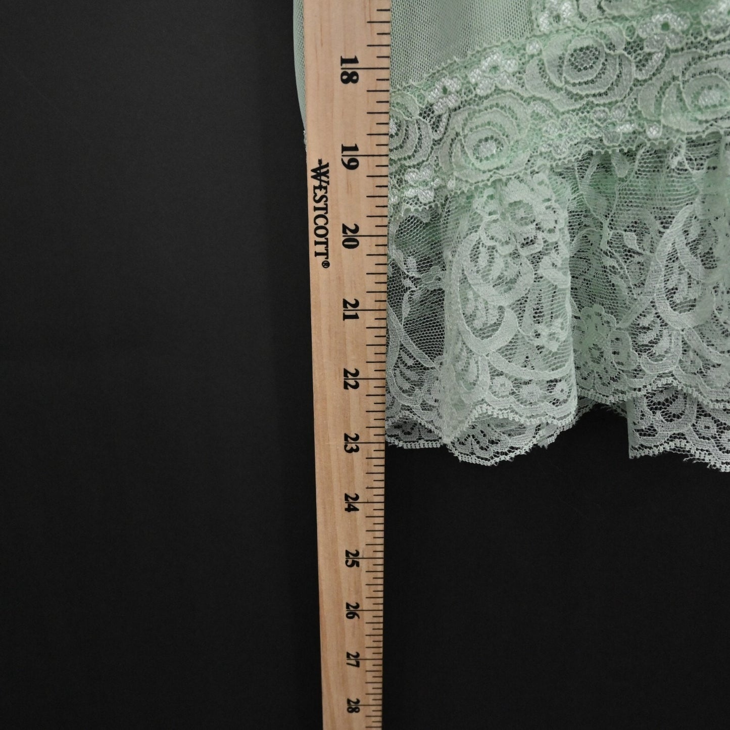 ANTHROPOLOGIE Green Lace Trim Top Womens Size L Dolan Sheer Oversize Boho Blouse