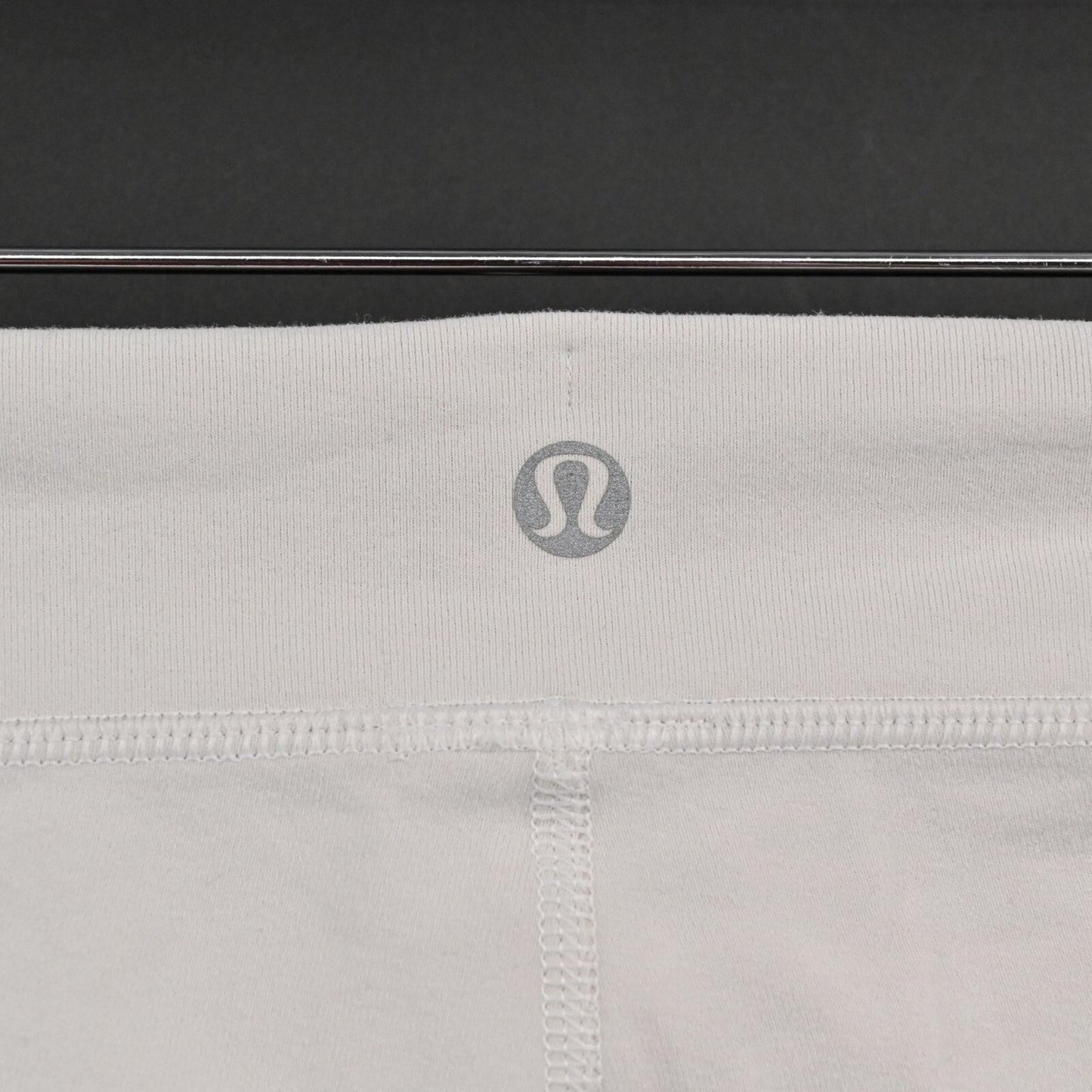 LULULEMON Pants Womens Heat It Up Size 10 Crop White Beige Drawstring Athletic