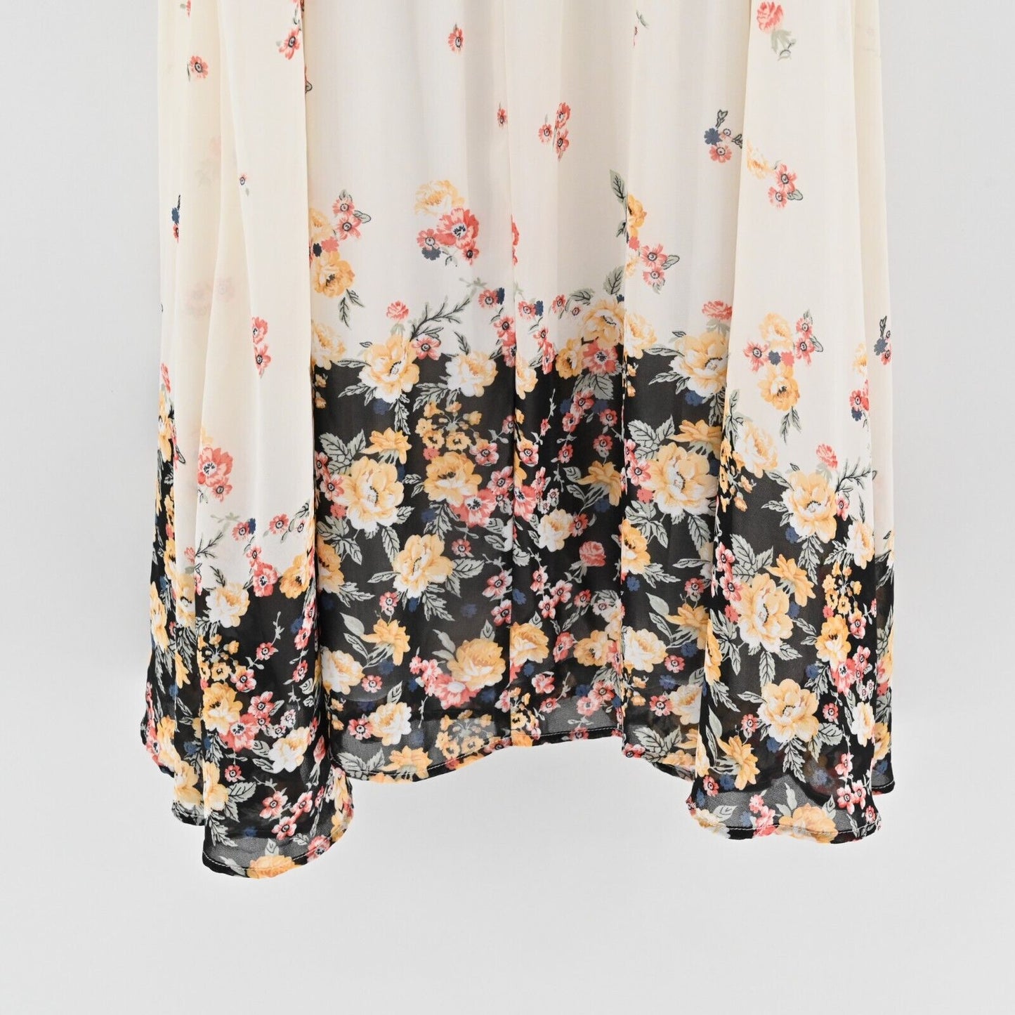 TORRID Dress Size 5X Cream Floral Print Cold Shoulder VNeck Cinch Waist Spring