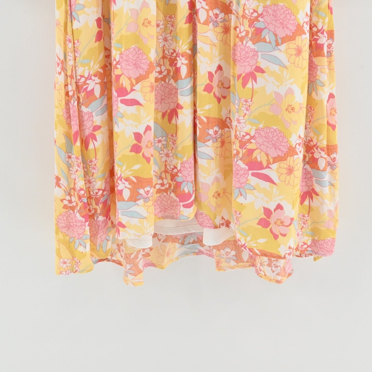 TORRID Dress Size 2X Peach Floral Print Gauze Hi-Lo VNeck Shirred Embroidery