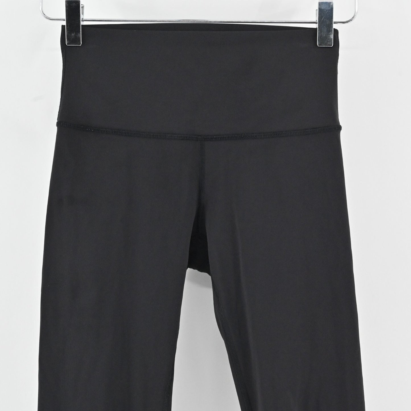 LULULEMON Womens Wunder Under Leggings Size 4 Black Crop Hi Rise Luxtreme Pants