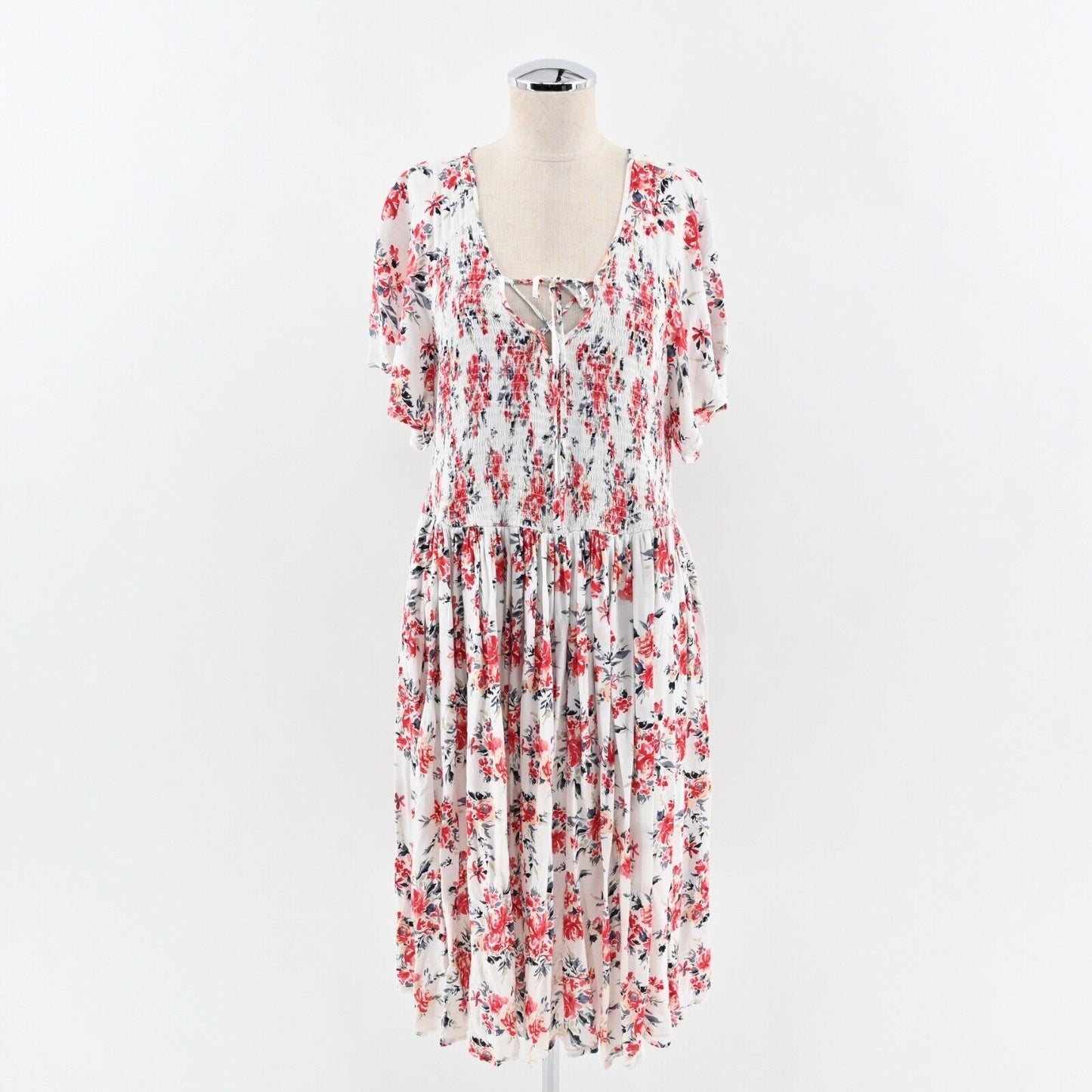 TORRID Dress Size 3X White Red Floral Smocked Tie V Neck Flutter Sleeve Shift