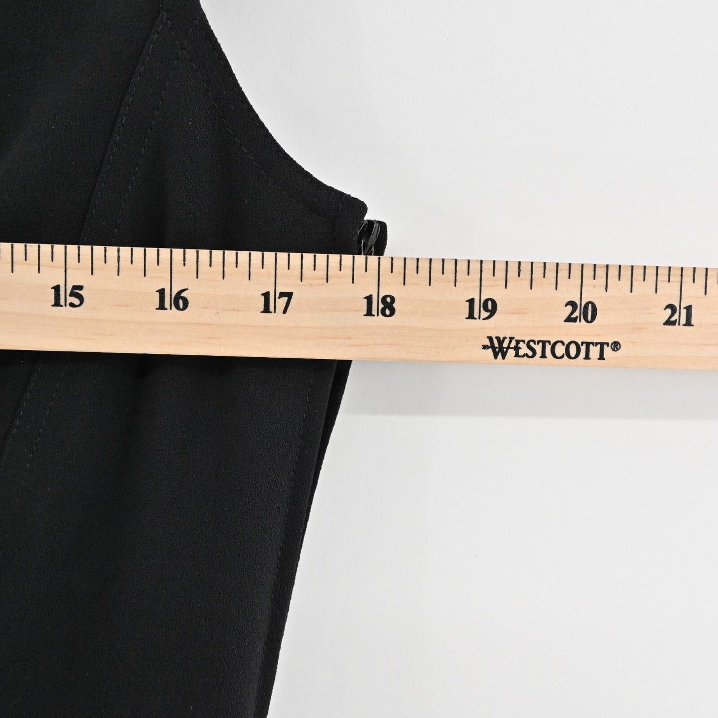 ESCADA Top Womens Size 38 Cap Sleeve Black Quiet Luxury Minimalist Office Career