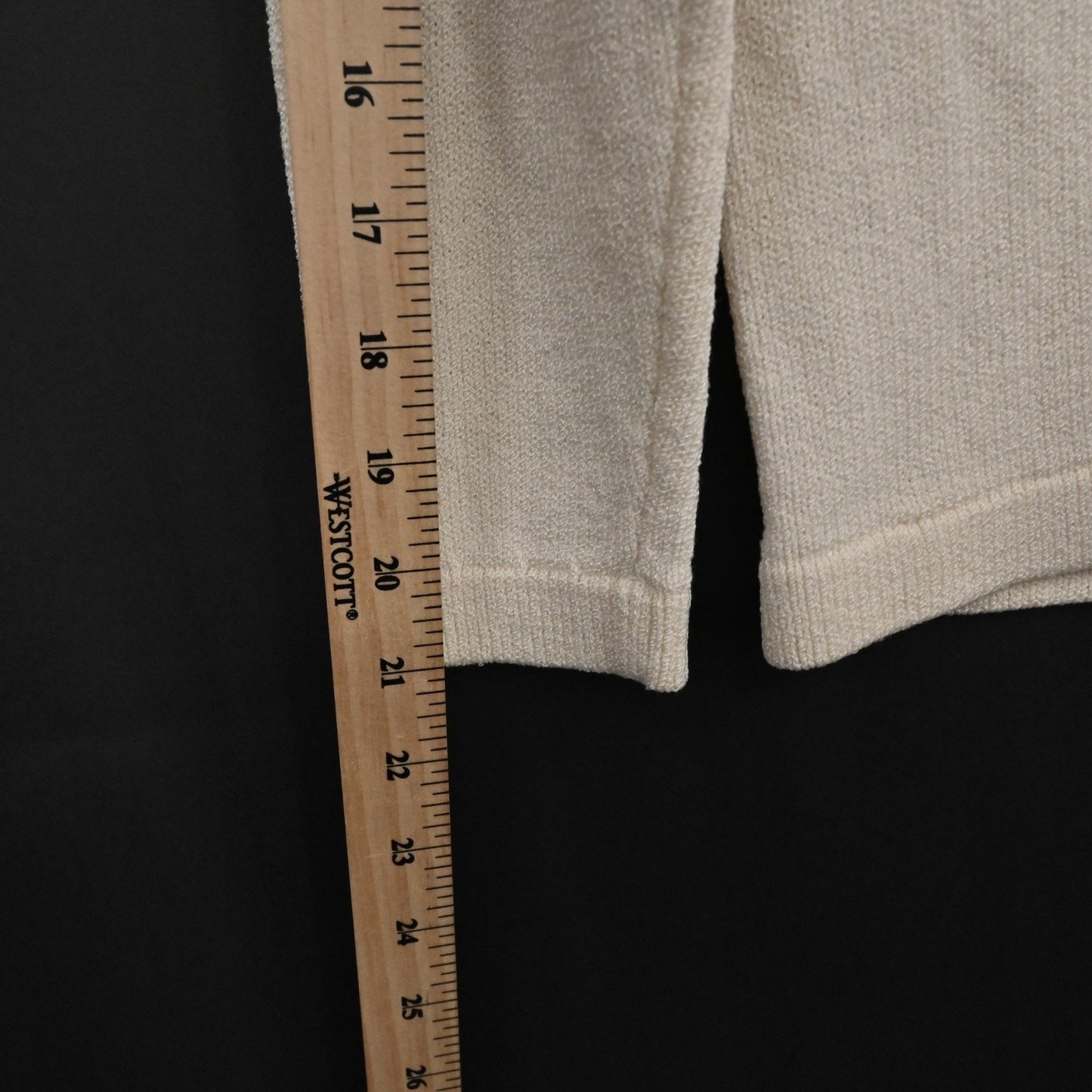 Vtg ST JOHN Womens Santana Sweater Size XS Cream Wool Knit USA 90s Separates