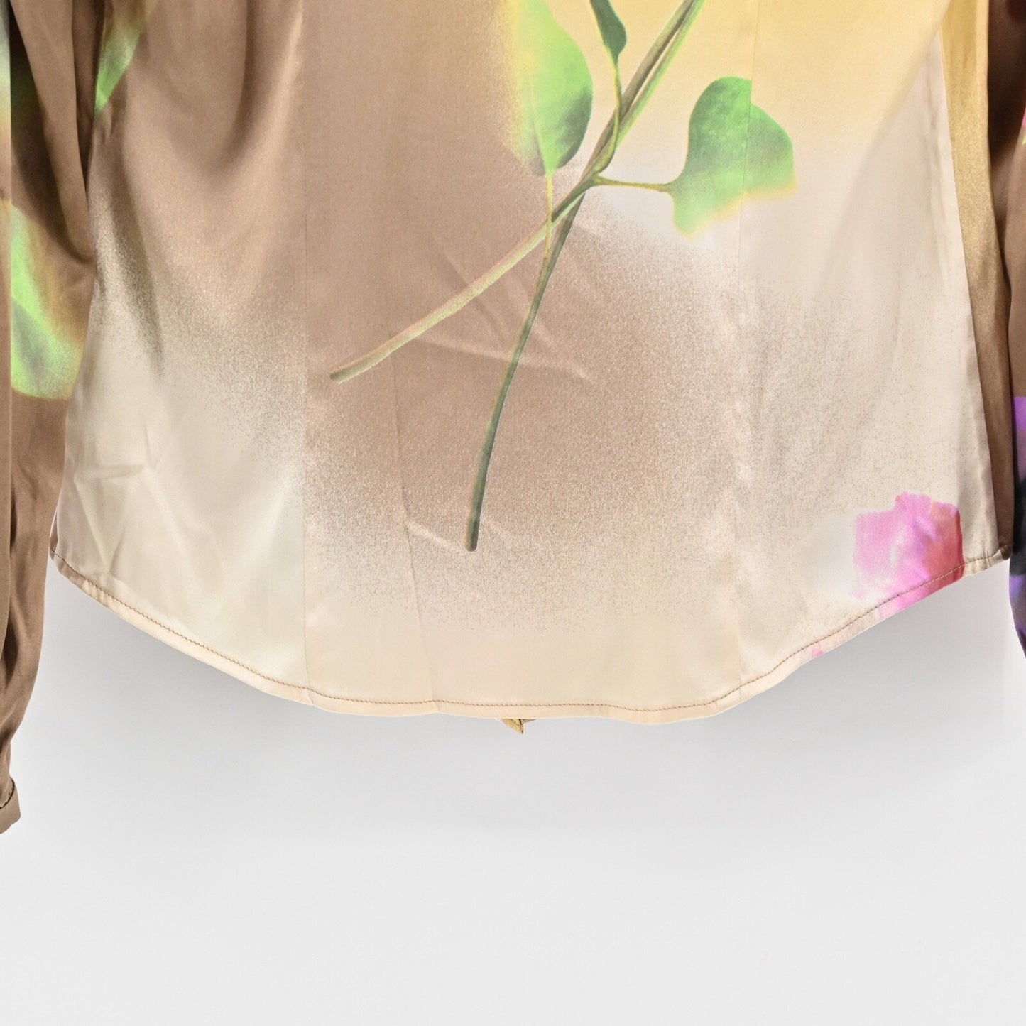 Vtg Y2k ROBERTO CAVALI Womens Silk Top Size 8 Floral Satin V Neck Button Fairy