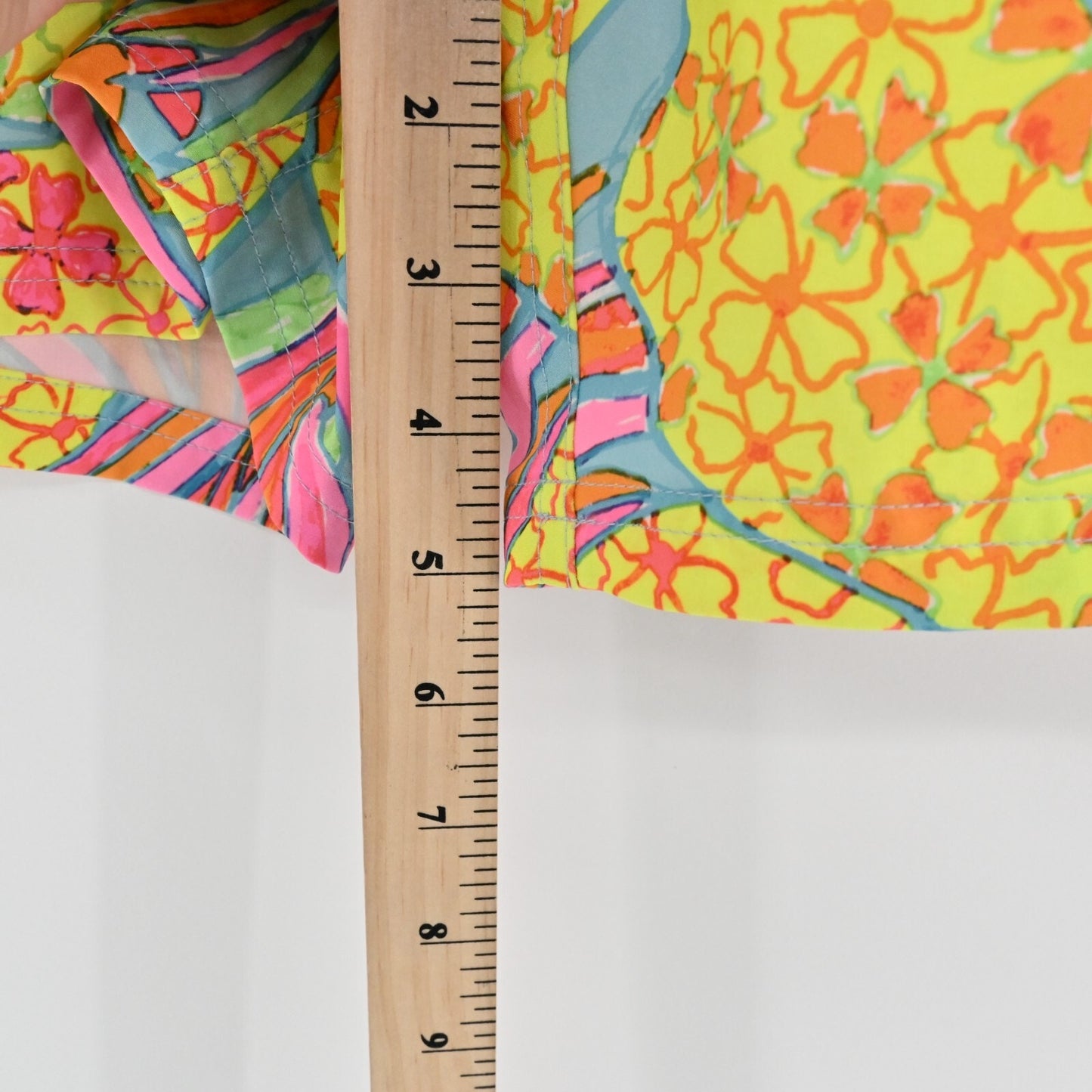 CHUBBIES Swim Trunks Mens Size M The Hooligans Multi Neon Pineapple Print Lined
