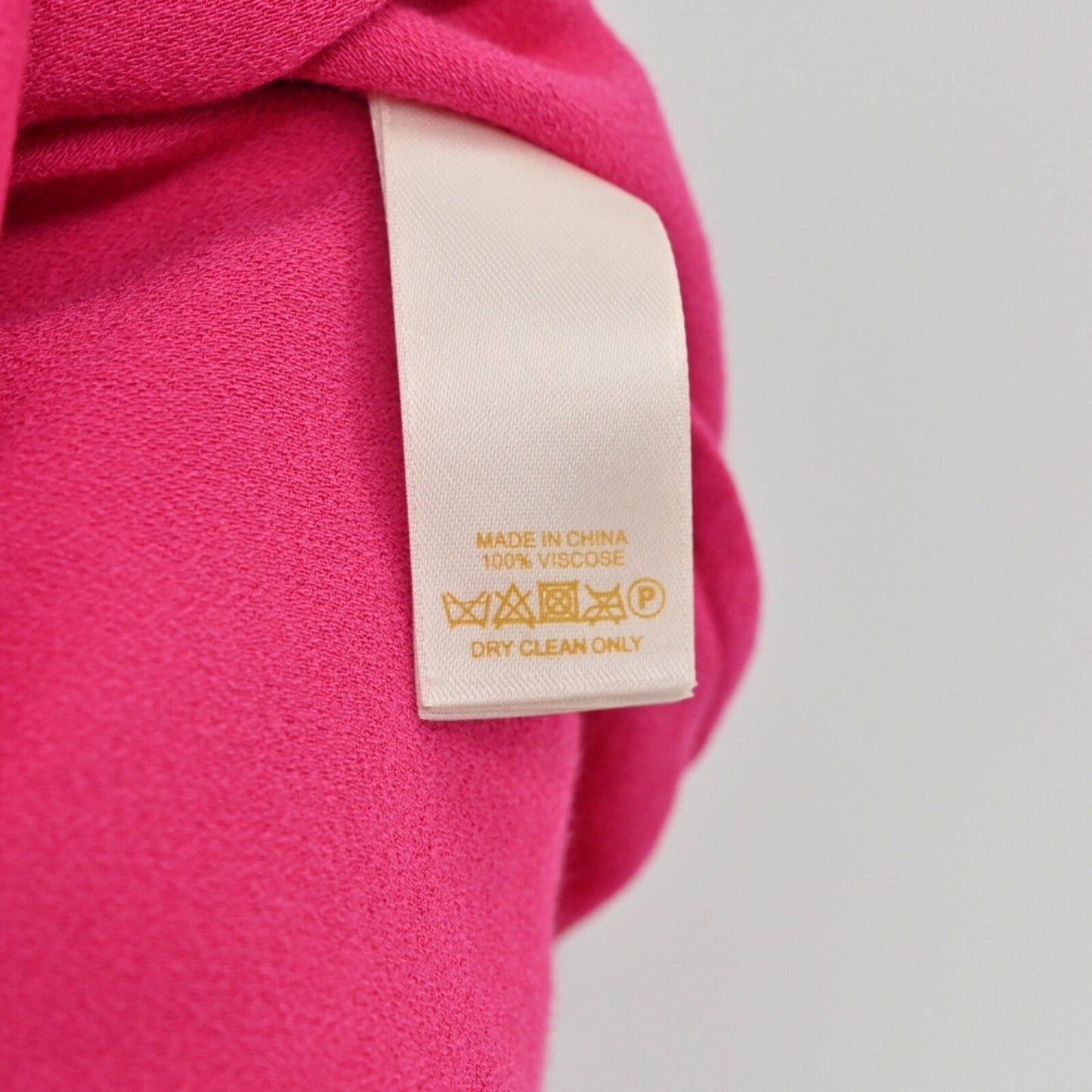 KATE SPADE Top Womens Sz L Pink V Neck Ruffle Flutter Cap Sleeve Preppy New York