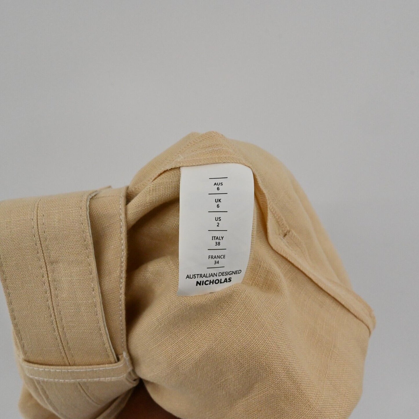 NICHOLAS Pants Womens Size 2 Natural Linen High Rise Wide Leg Pleated Cropped