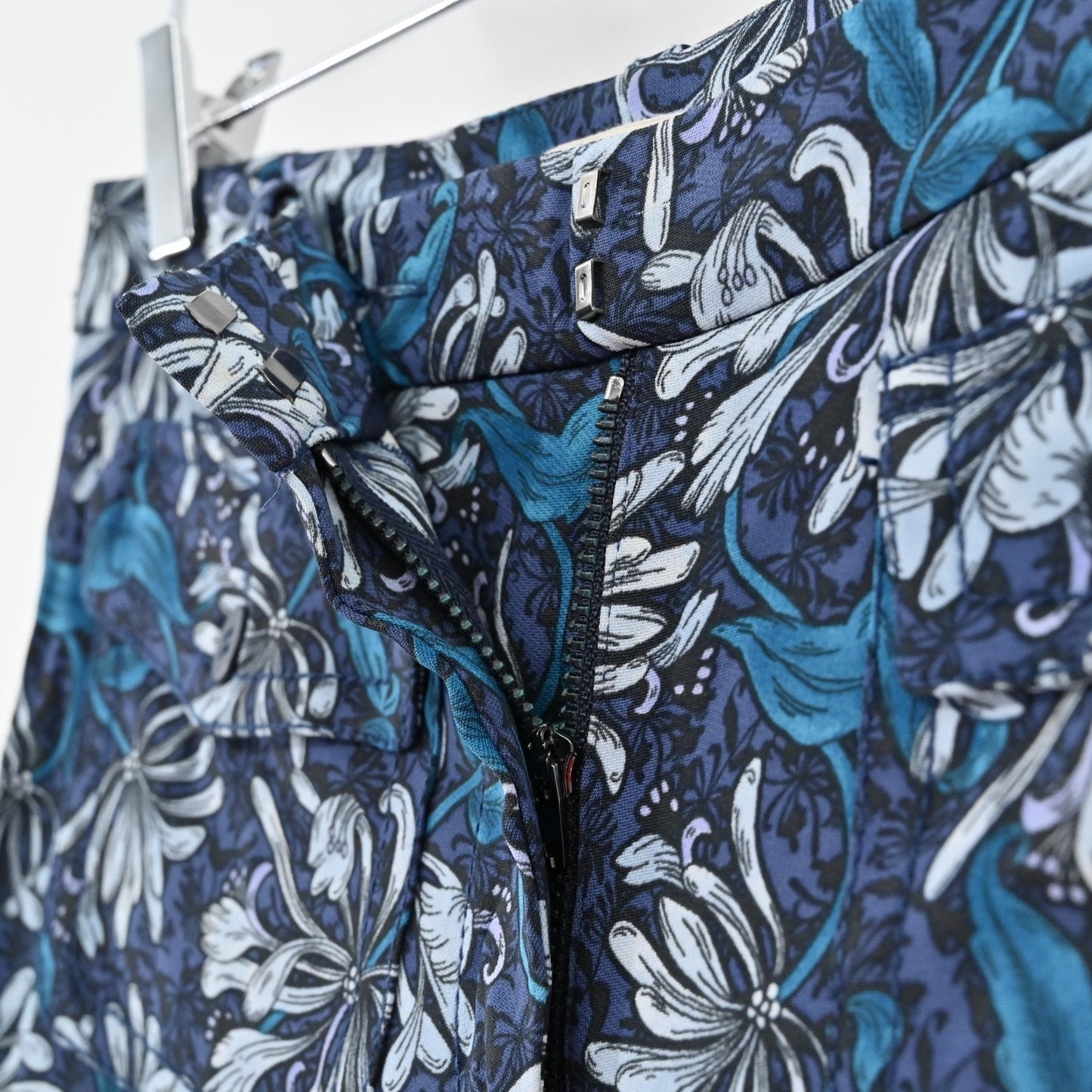 REBECCA TAYLOR Pants Womens Size 8 High Rise Bootcut Blue Floral Print Pocket
