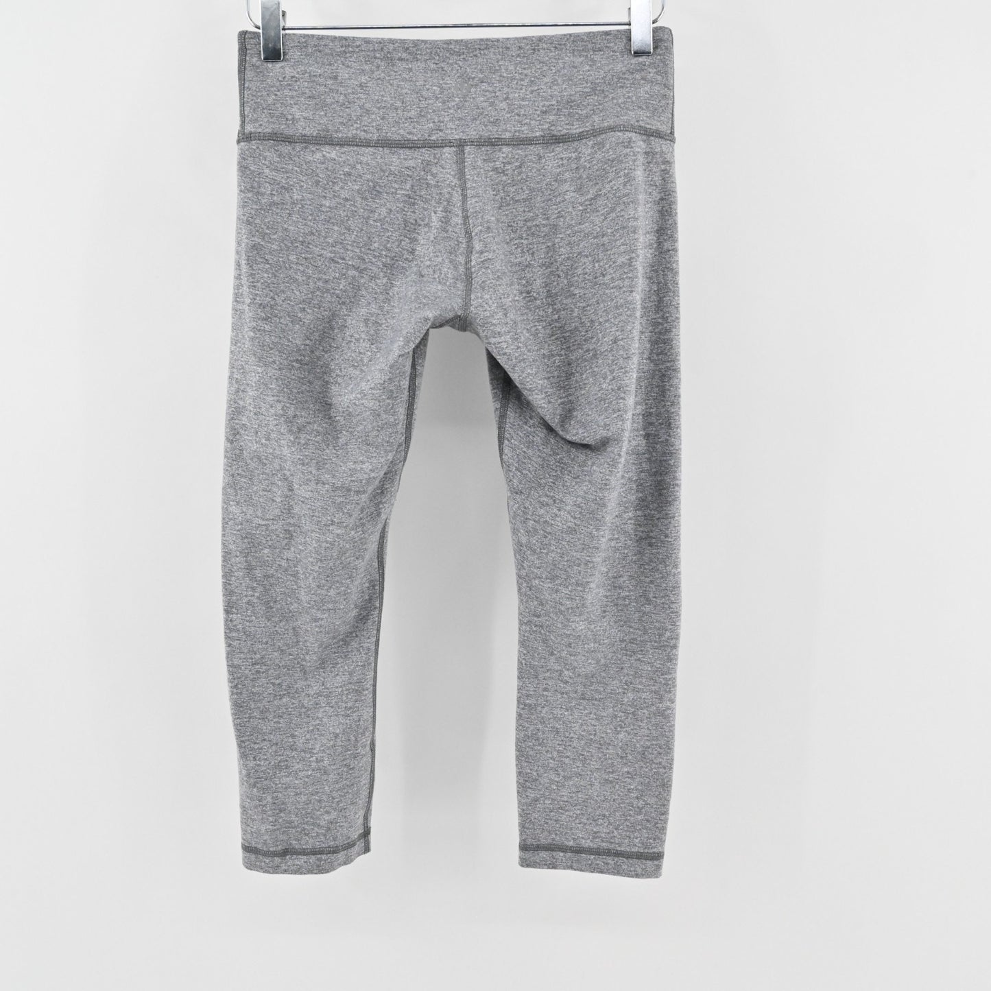 Lululemon Womens Cropped Leggings Size 8 Heathered Gray Activewear Athletic Logo
