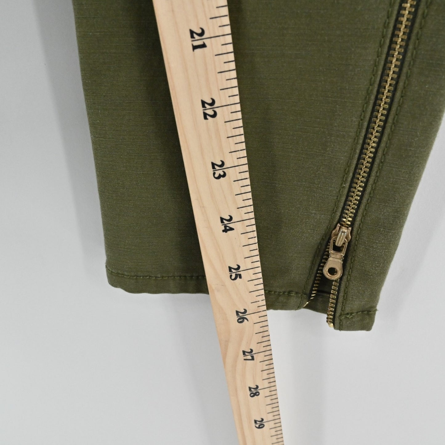 Kate Spade Havana Alma Green Cargo Pants Size 00 Slim Cropped Pocket Zip Trouser