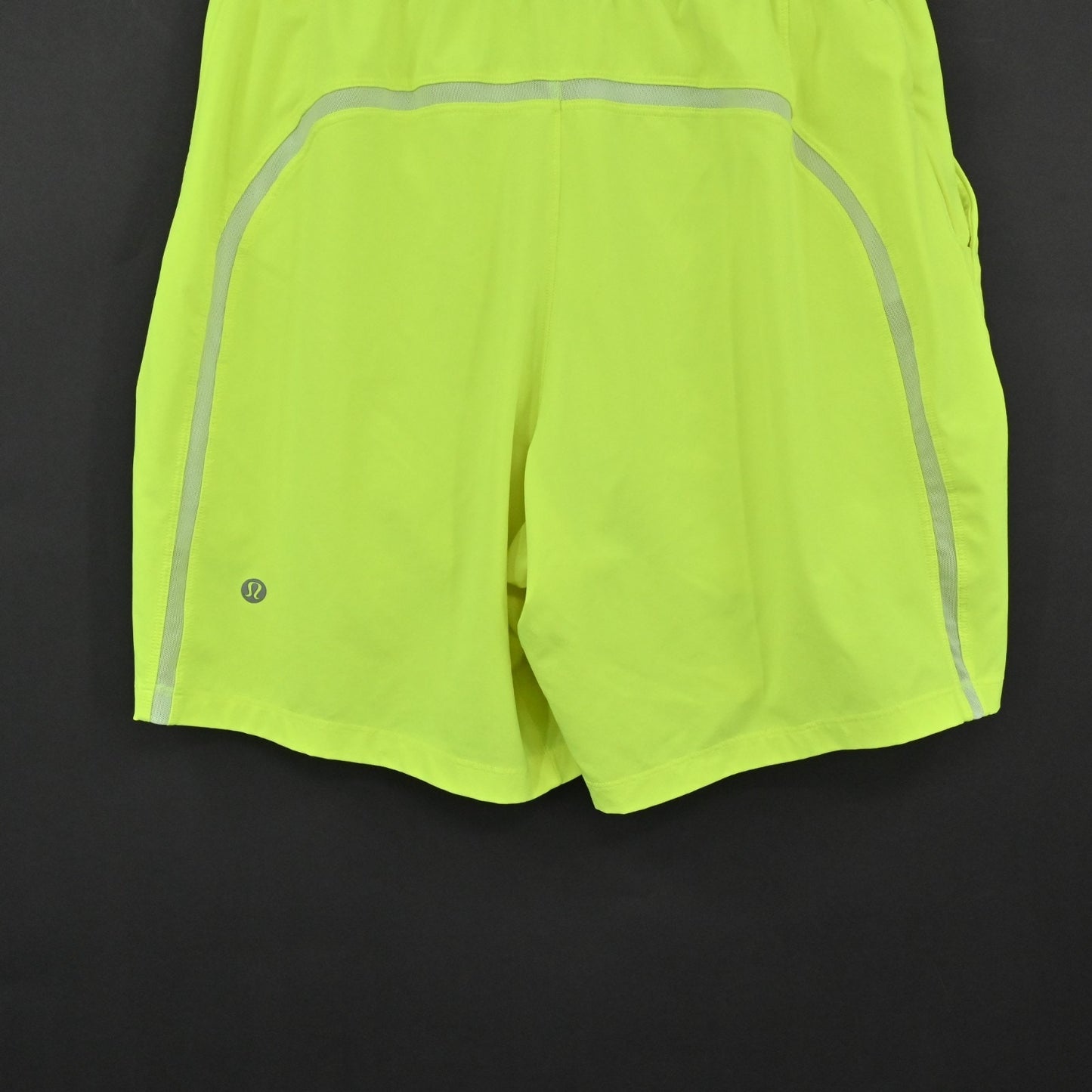 LULULEMON Athletic Shorts Mens Size S Pace Breaker 7" Neon Yellow Gym Workout