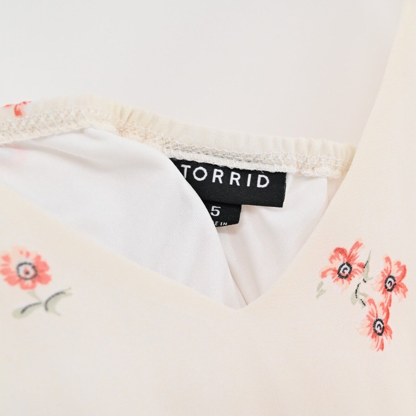 TORRID Dress Size 5X Cream Floral Print Cold Shoulder VNeck Cinch Waist Spring